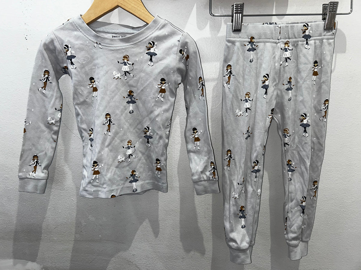Figure skaters pyjamas 3y