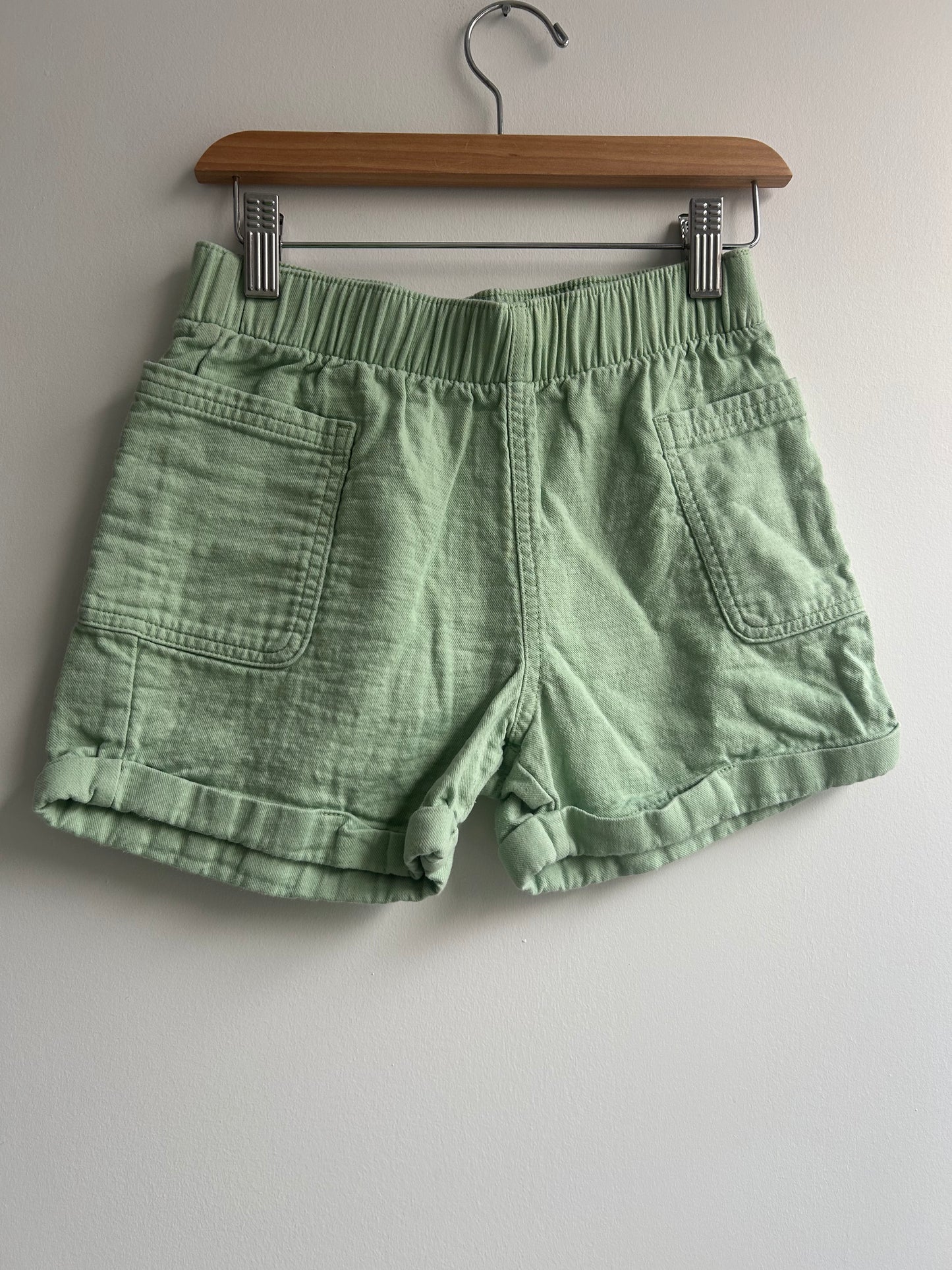 Shorts pastel green 8y