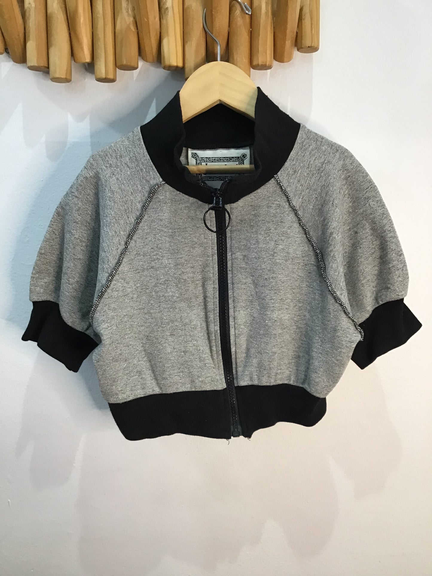Vintage puffy sweatshirt 4-5y