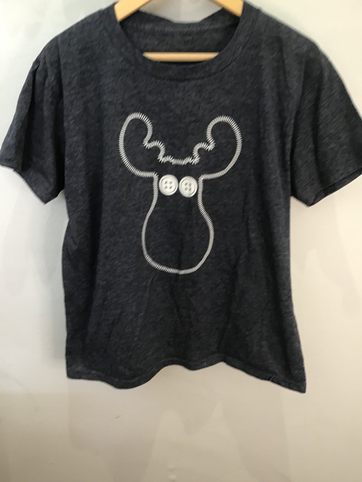 Moose tee 8y