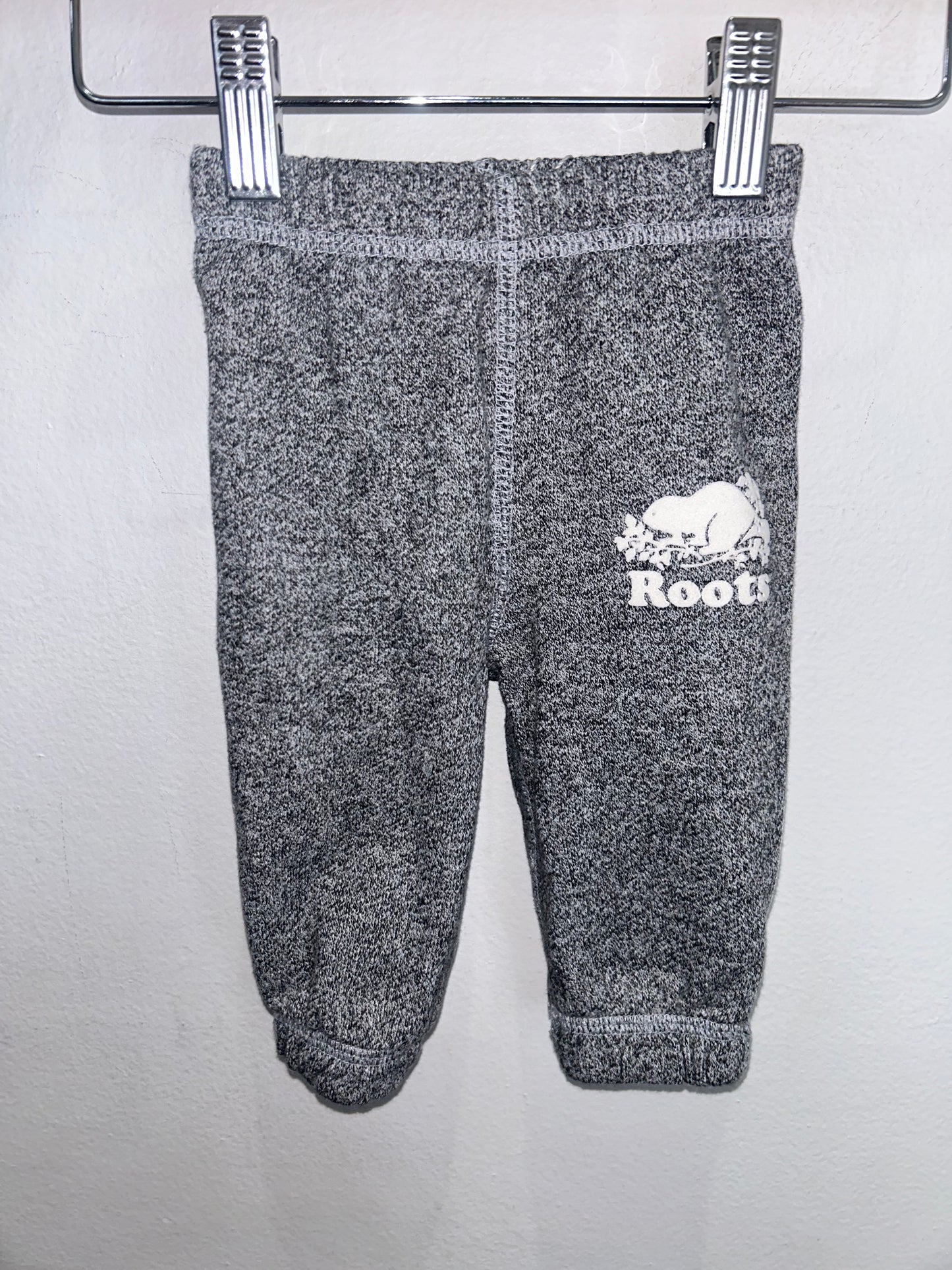 Roots grey joggers 3-6m
