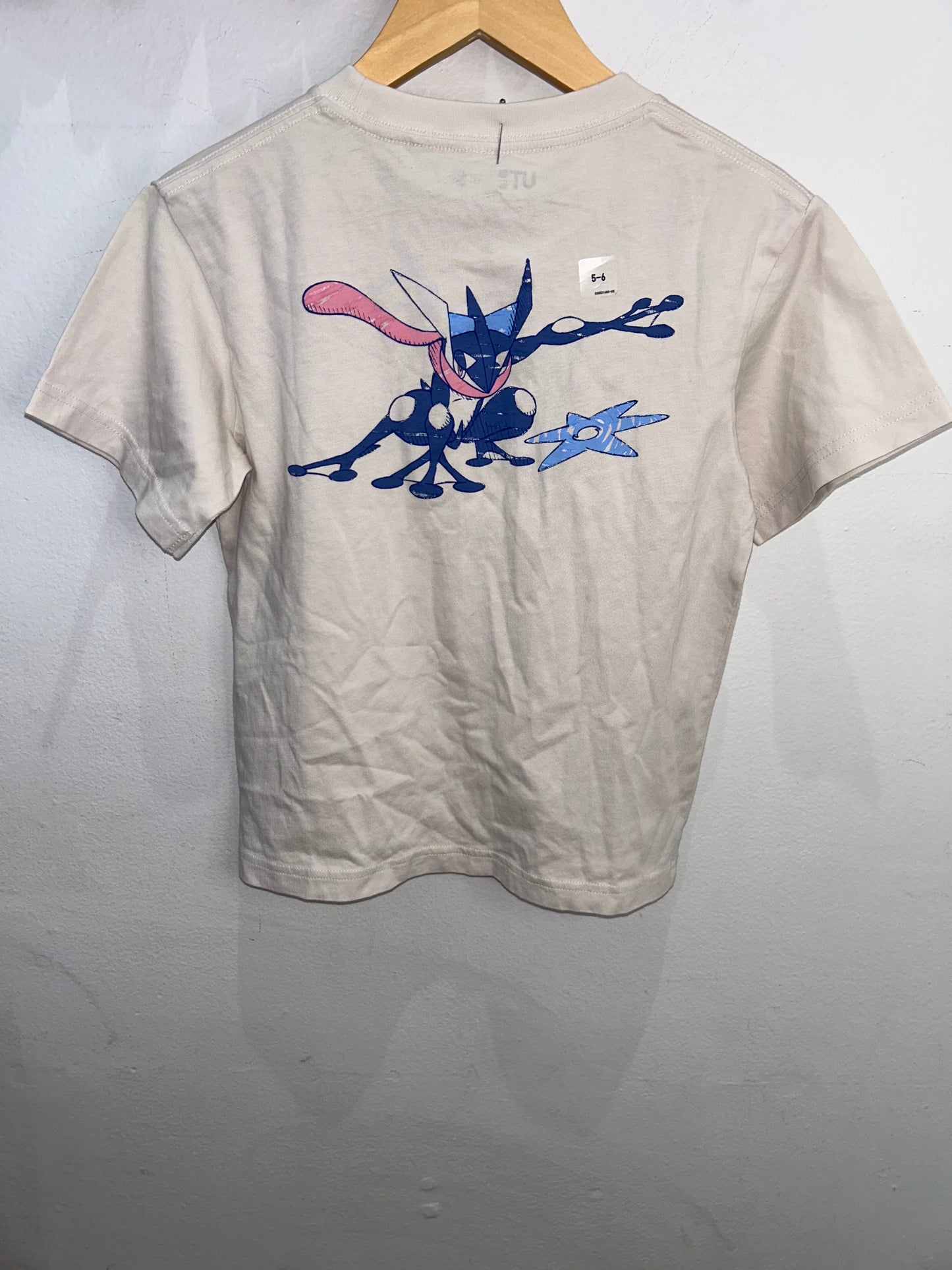 Beige pokemon tee 5-6y