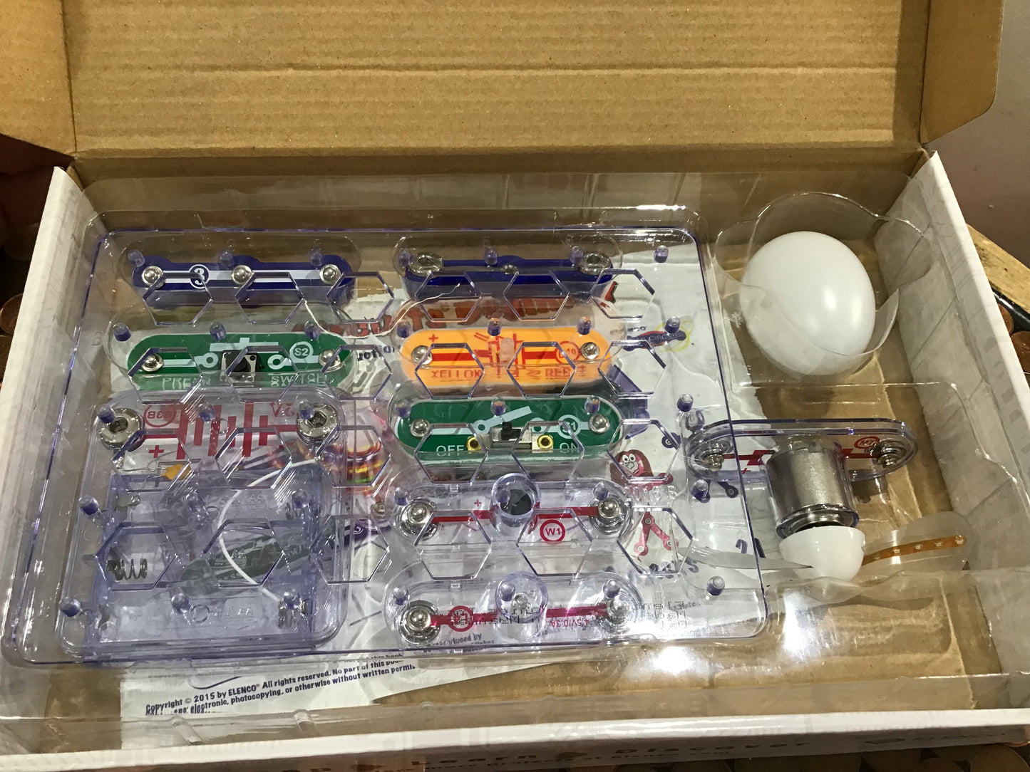 Snap circuits electronic exploration BEGINNER
