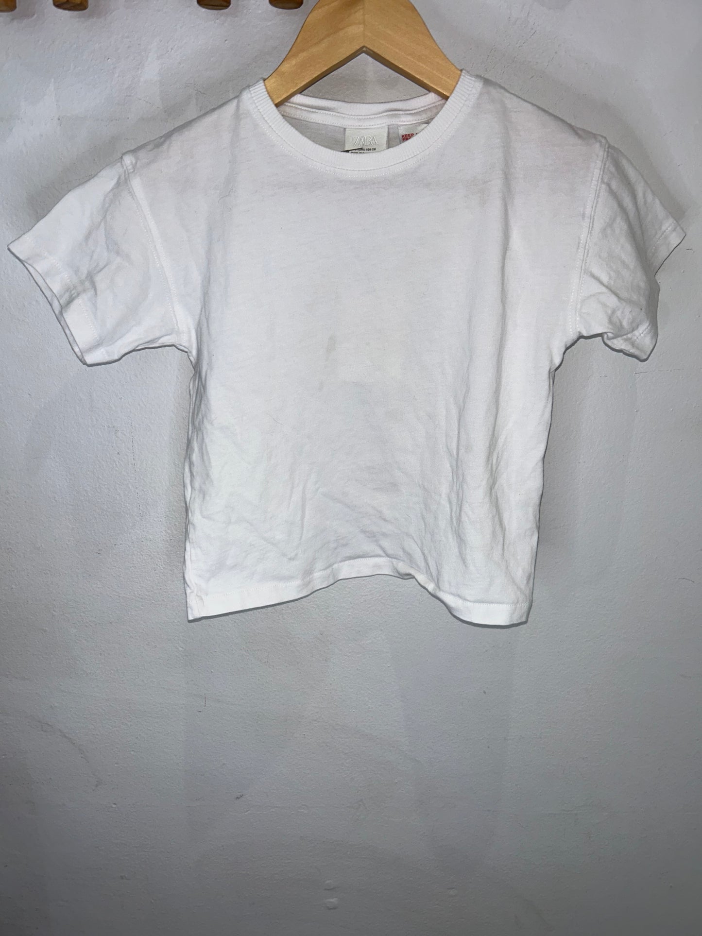 White tee 4y