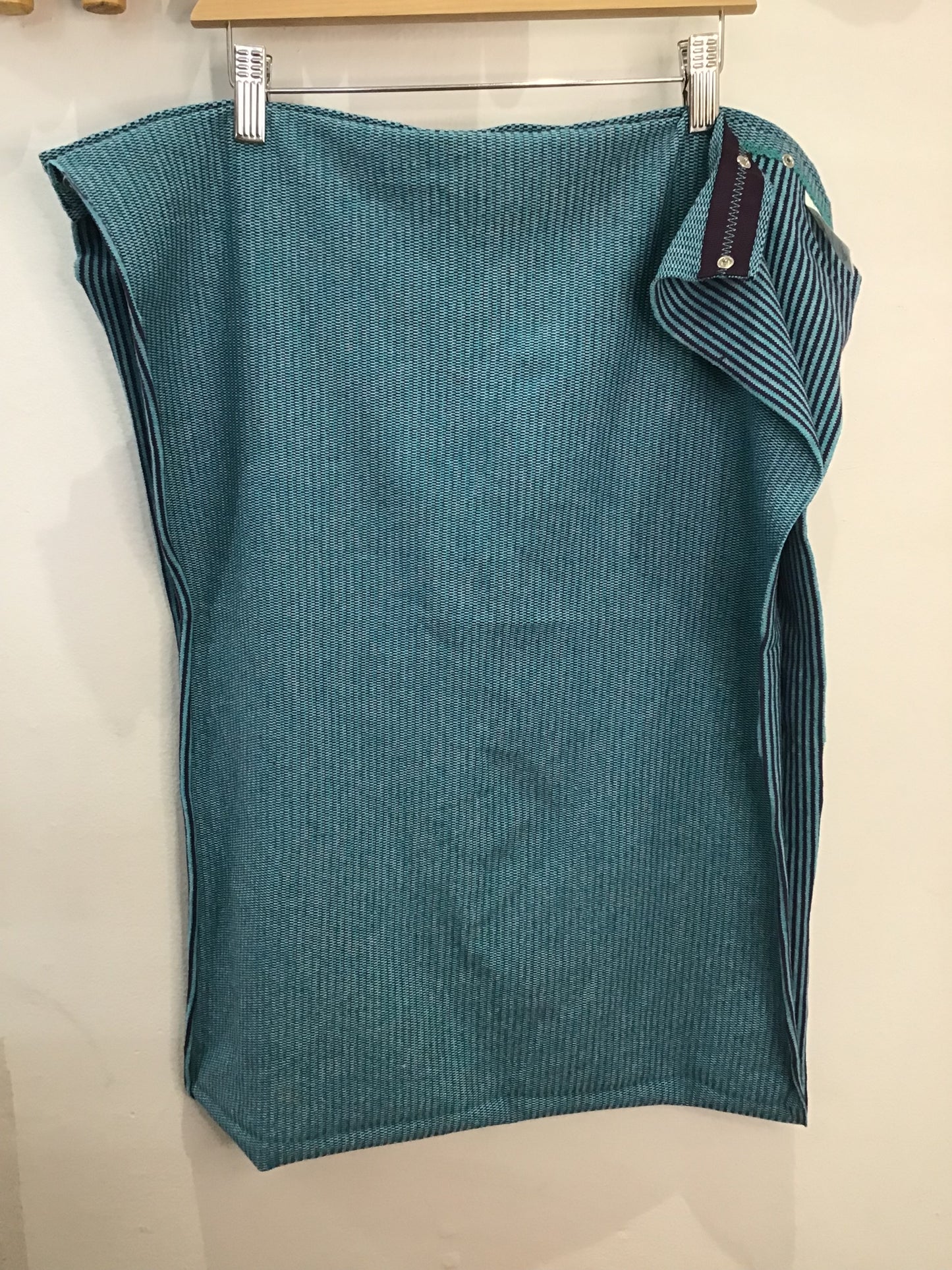 Teal circle scarf
