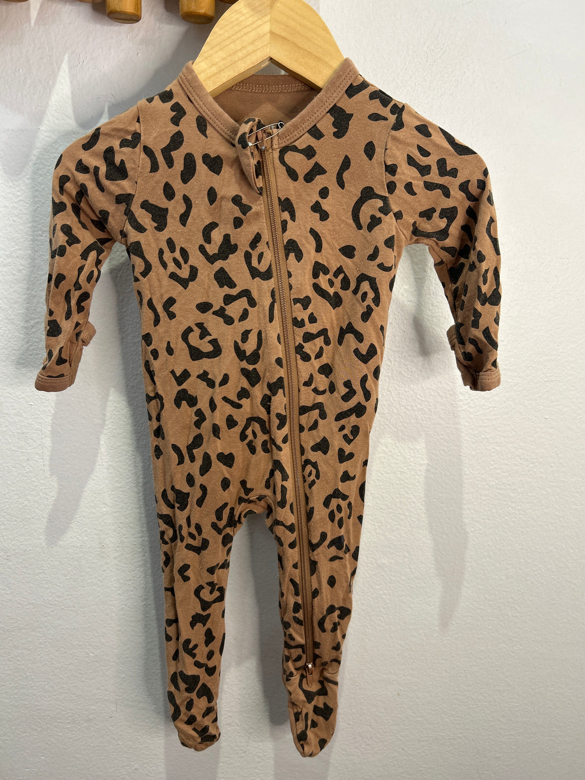 Kyte baby leopard sleeper 0-3m