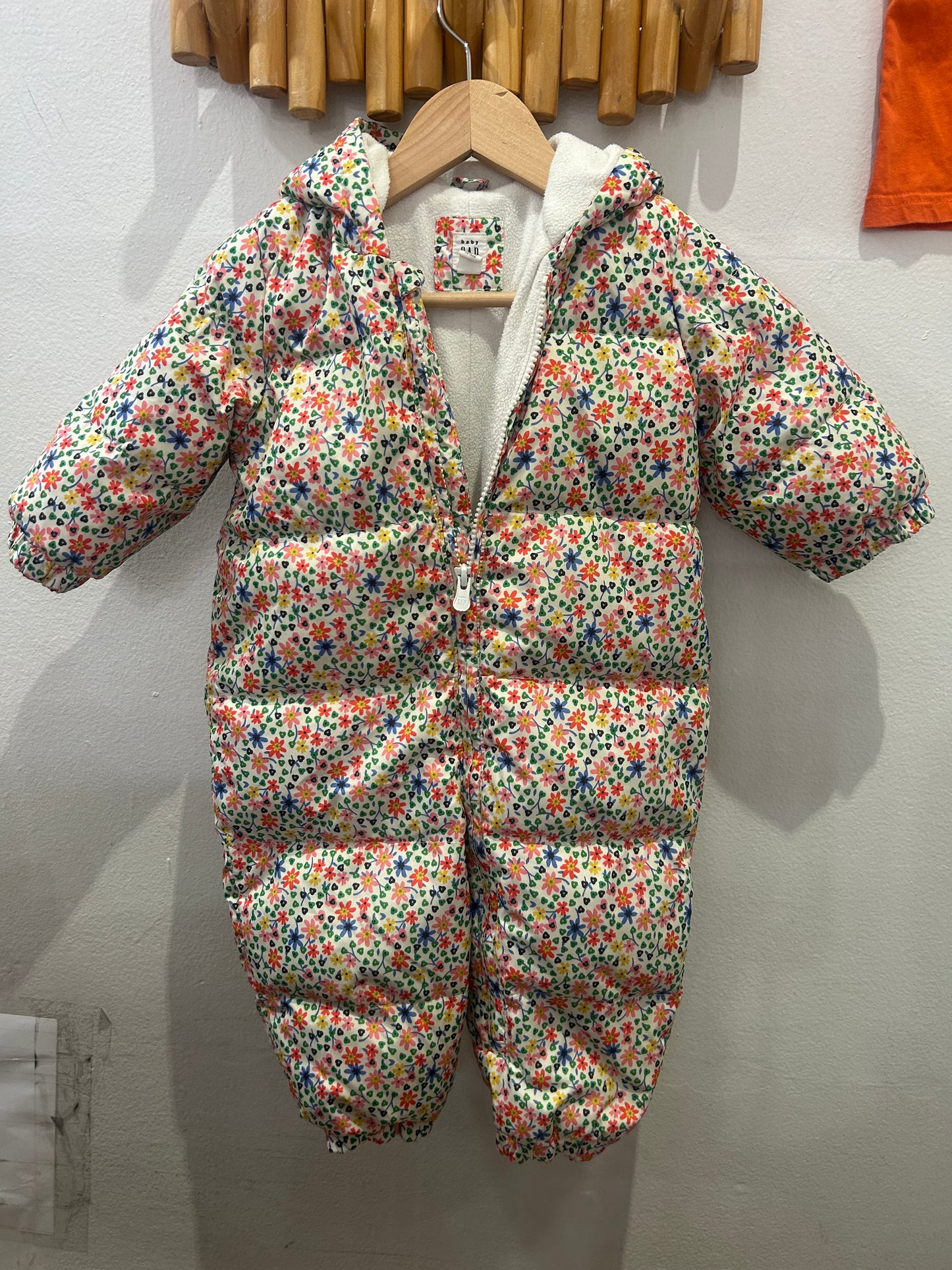 Gap floral snowsuit 12-18m