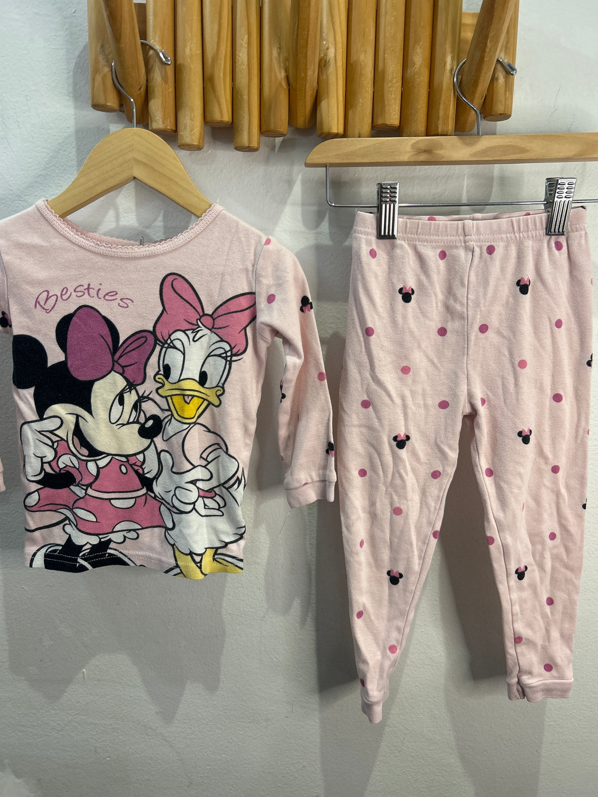 Minnie and Daisy pyjamas 3y