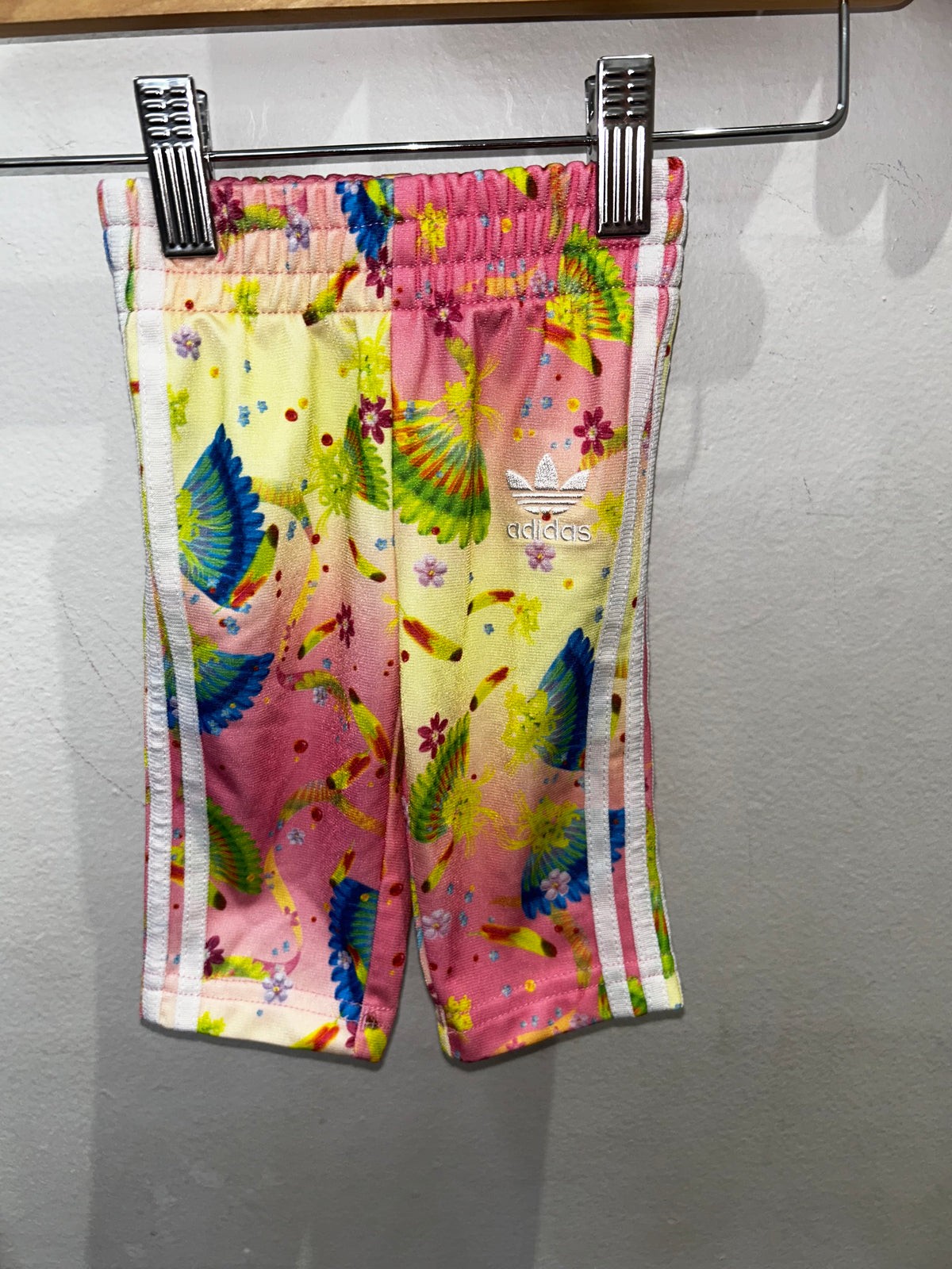 Adidas floral jogger set 0-3m