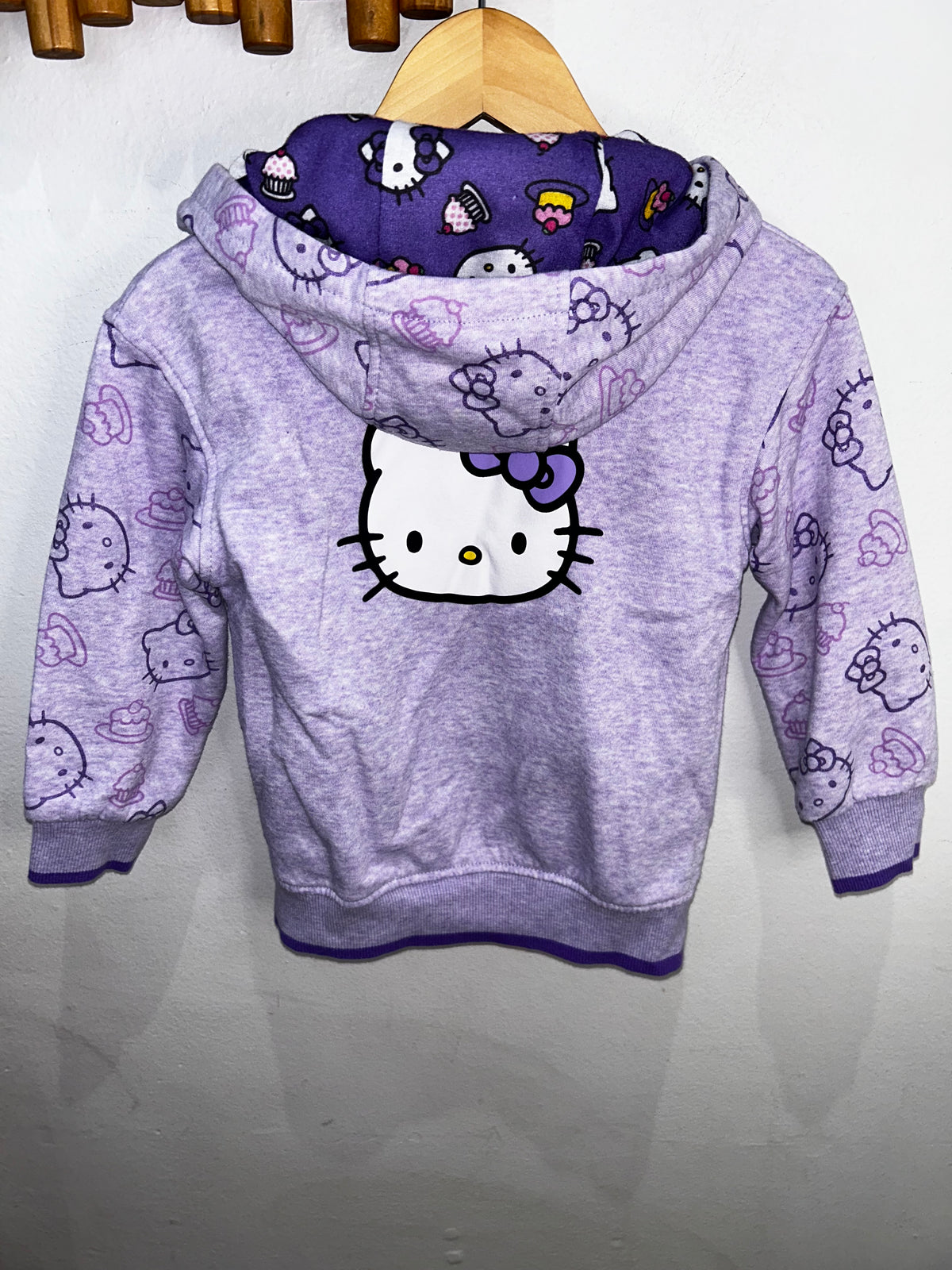 Hello Kitty sweatshirt 4y