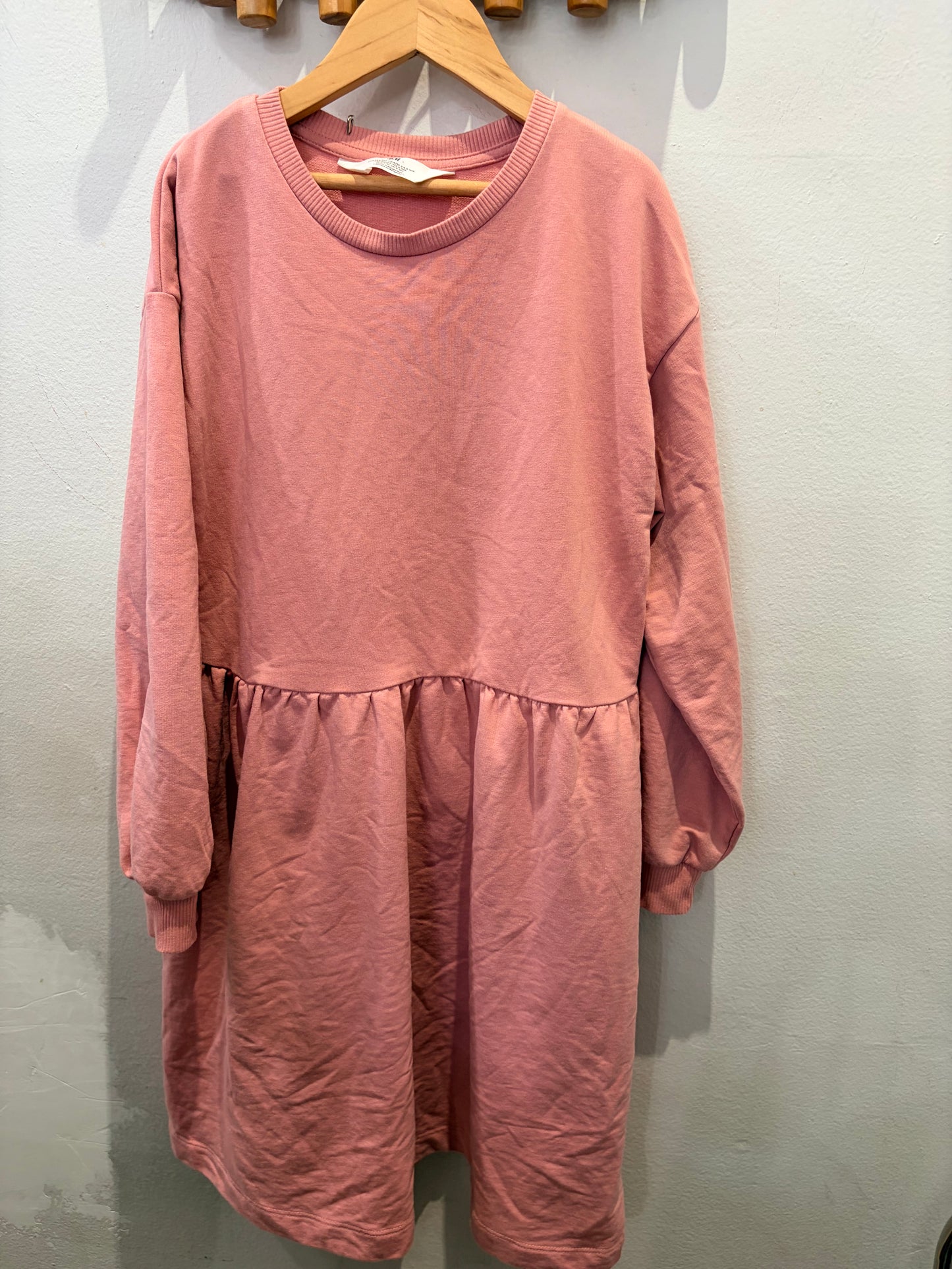 Pink pullover dress 8-10y
