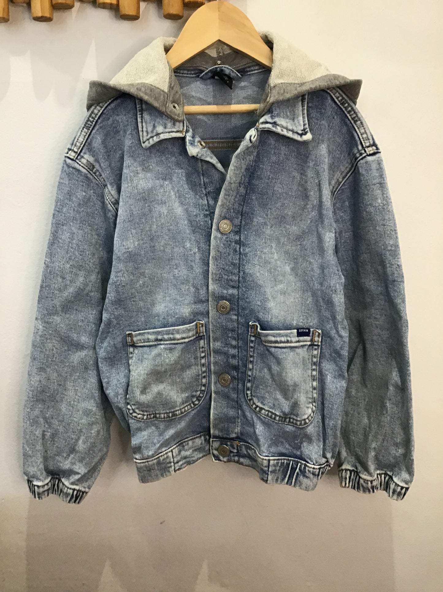 Hooded acid wash denim jacket 8-9y