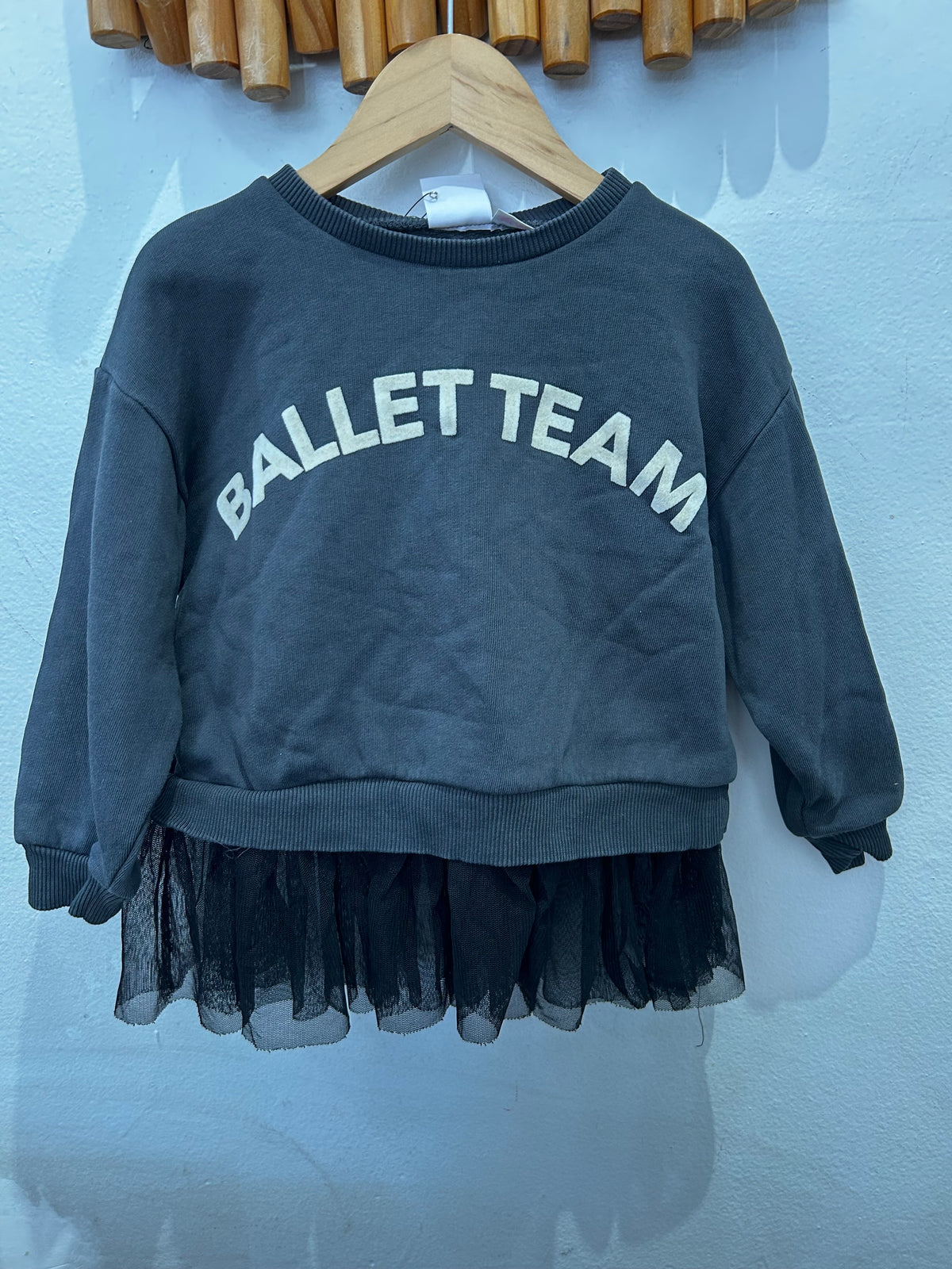 Ballet team pullover 3-4y