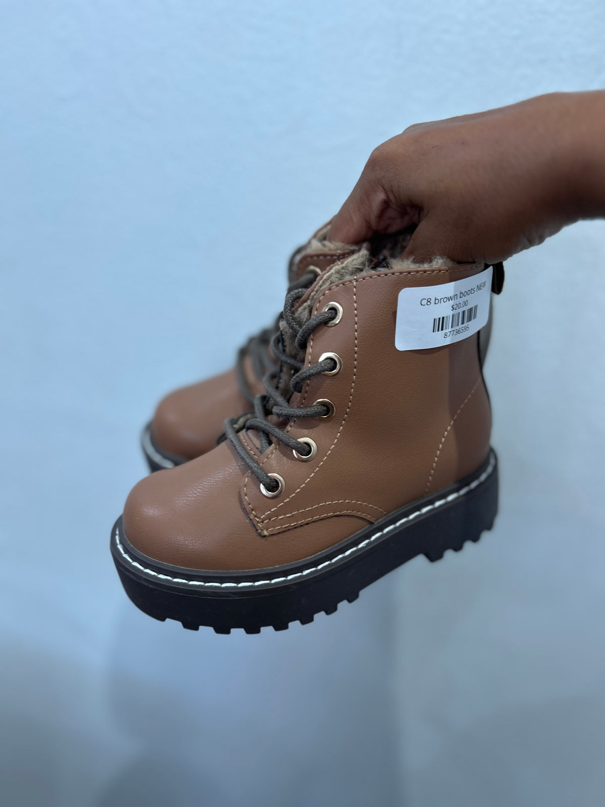 C8 brown boots NEW