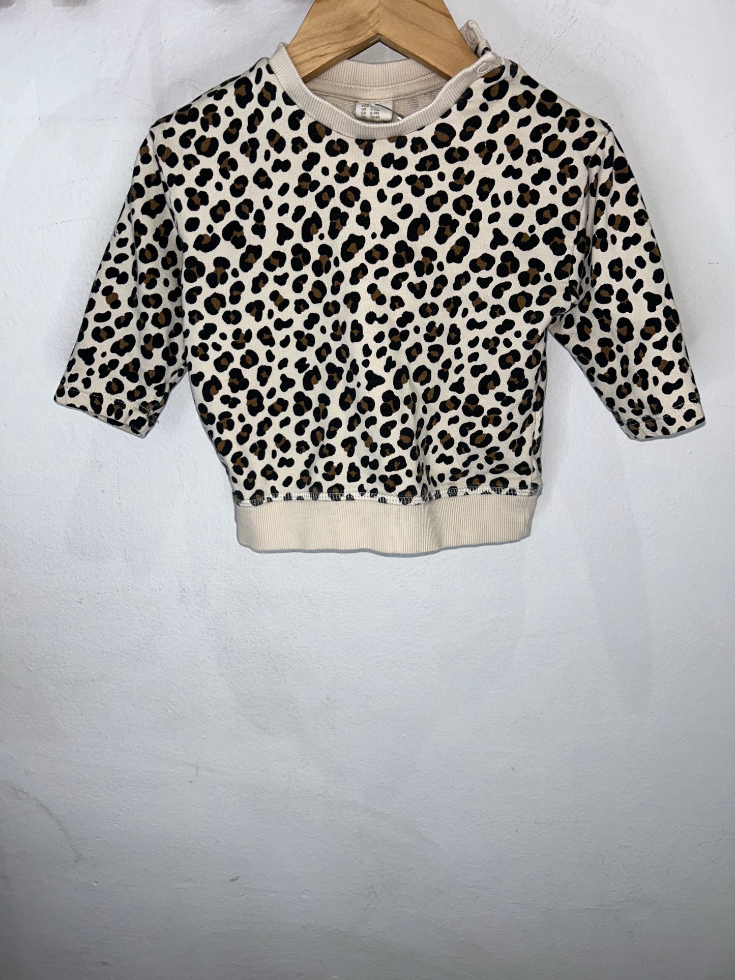 Cheetah pullover 6-12m