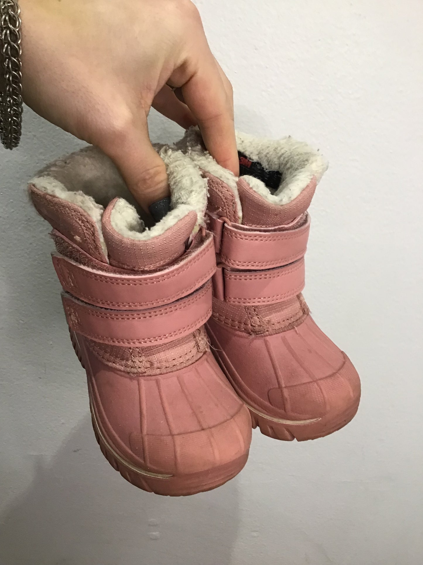 C6 pink winter boots