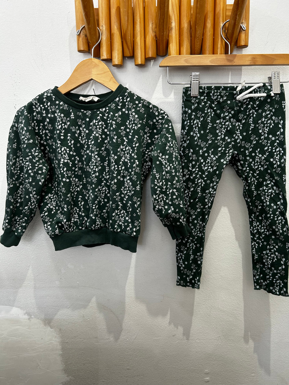 Green floral pullover set 3y