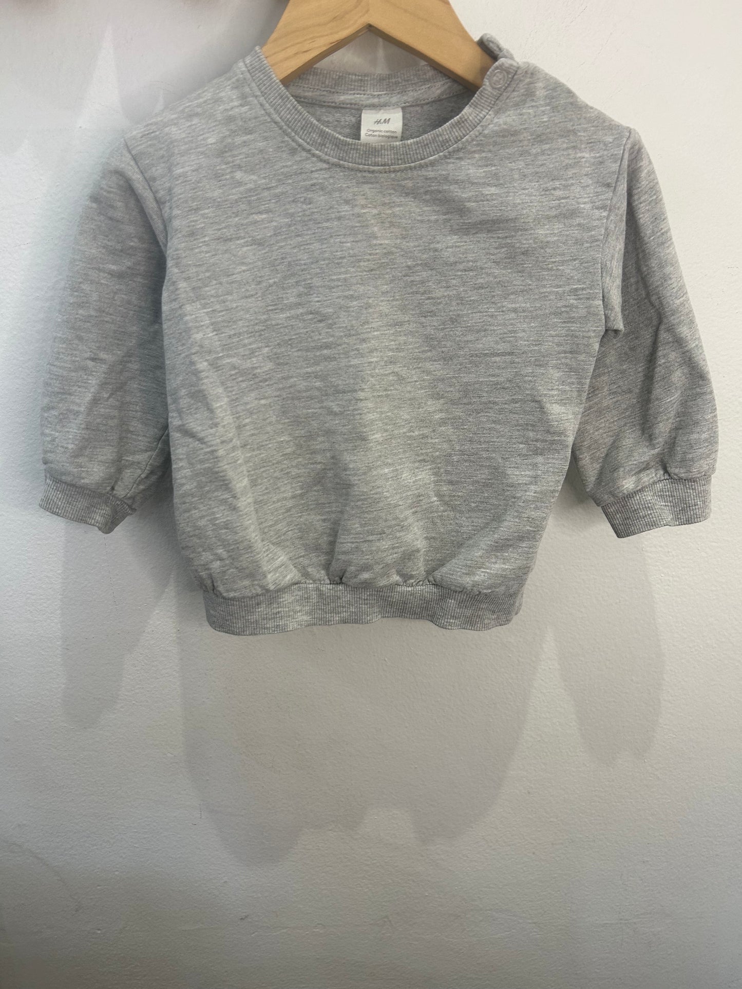 Grey pullover 12-18m