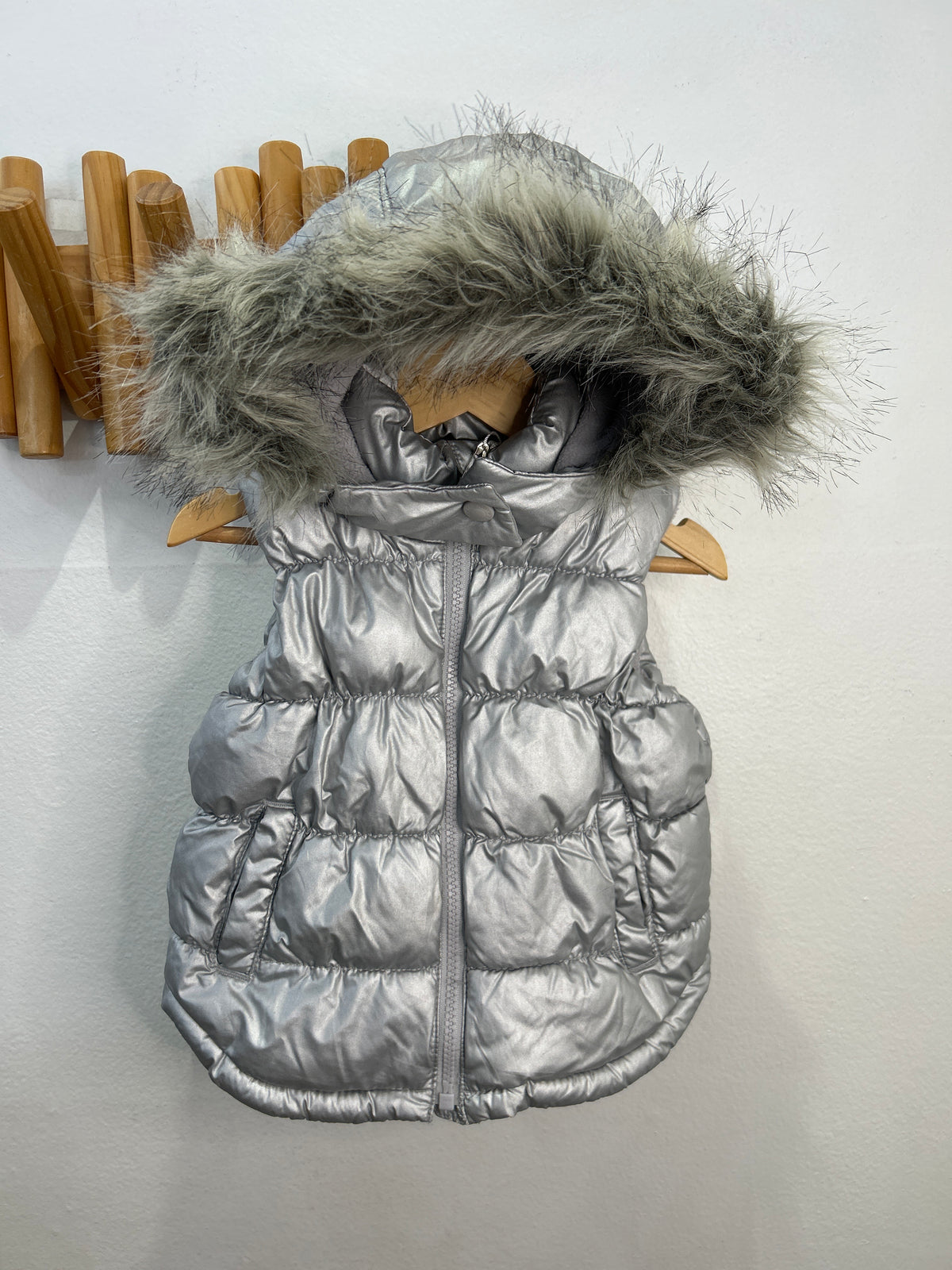 Silver puffer vest 2y