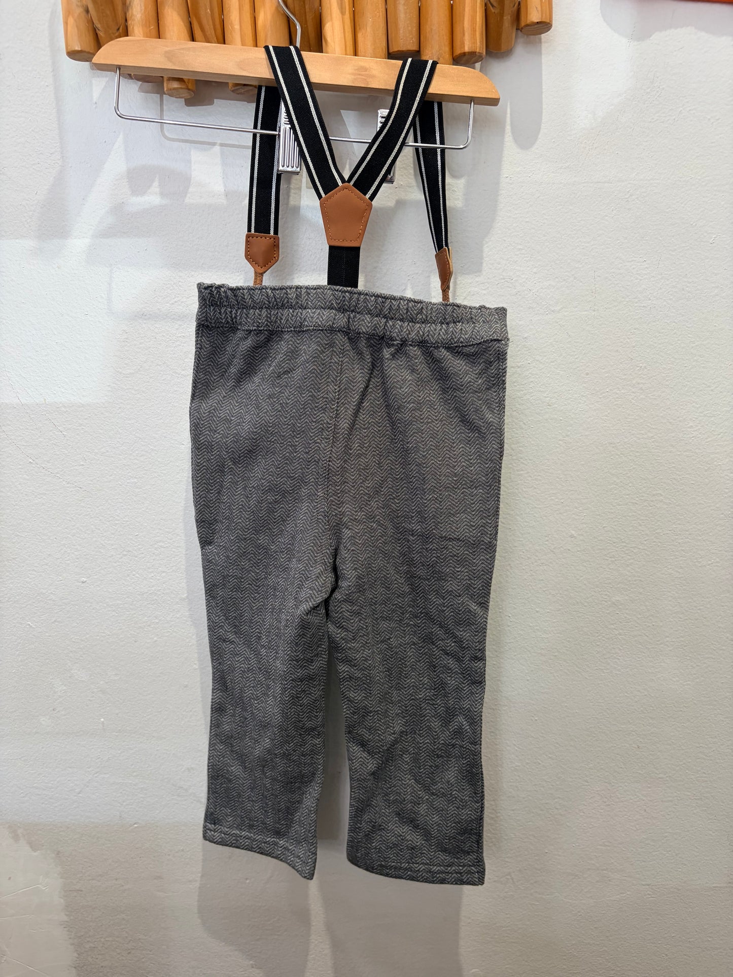 Grey pants with suspenders 18-24m
