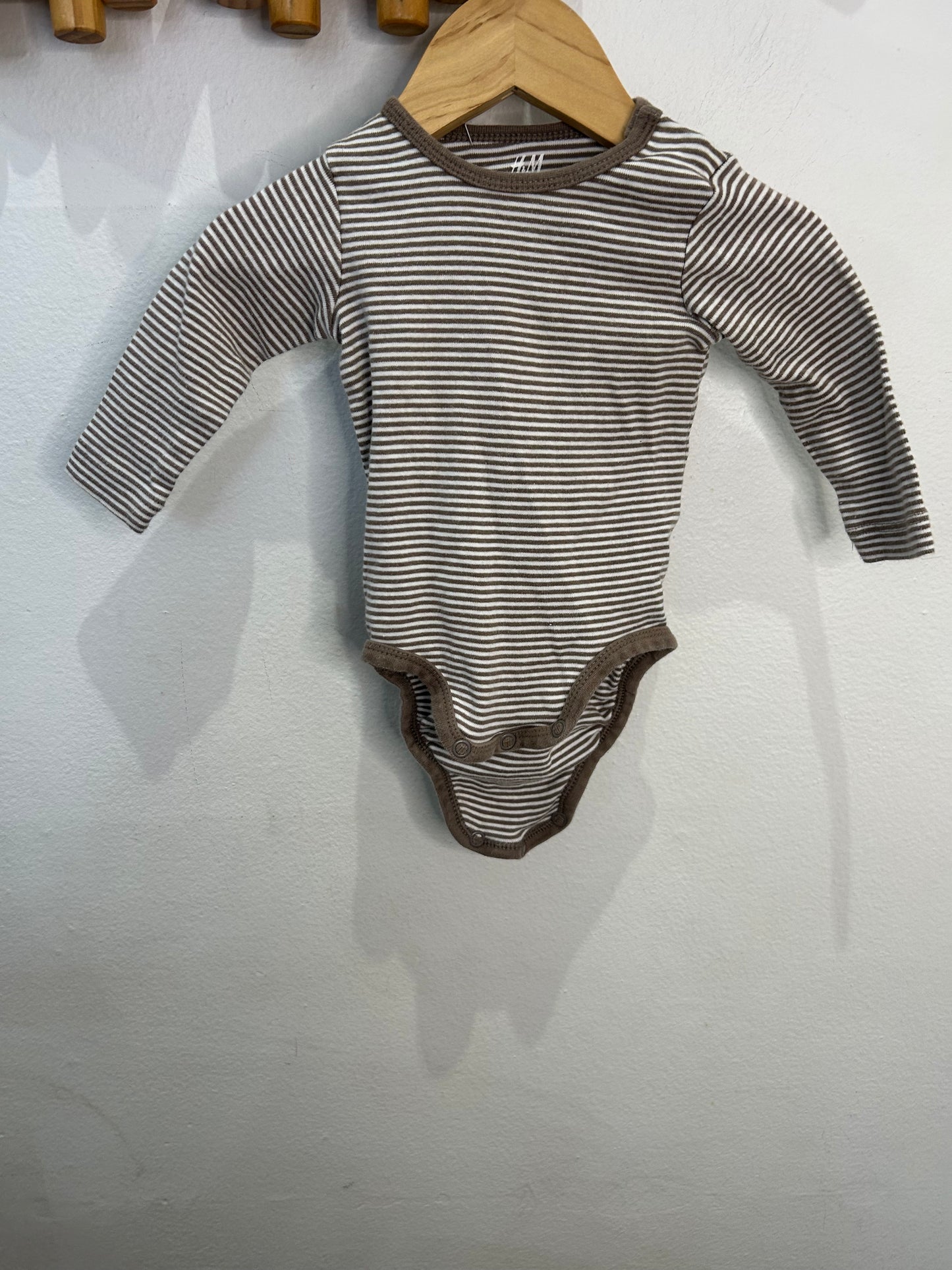 Brown stripes onesie 4-6m