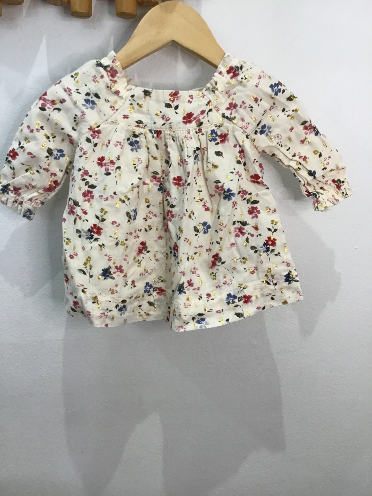 Dress gold thread floral 0-3m