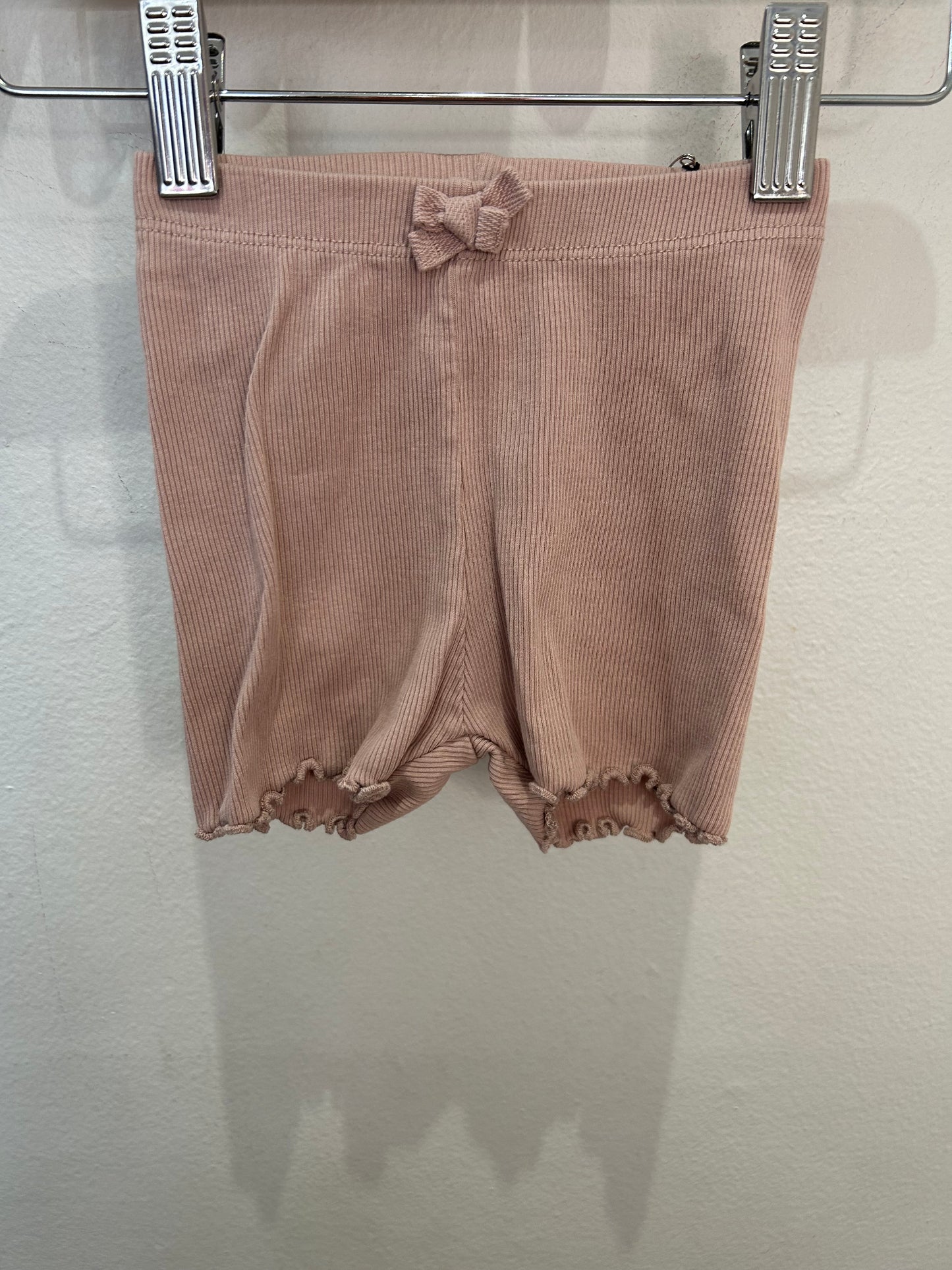 Pink ribbed shorts 6-9m