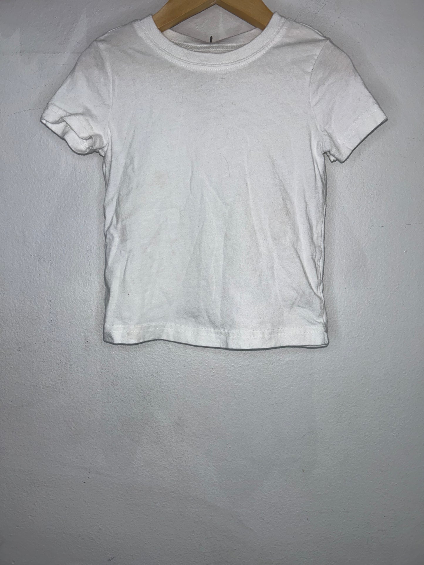 Classic white fitted tee 2-3y