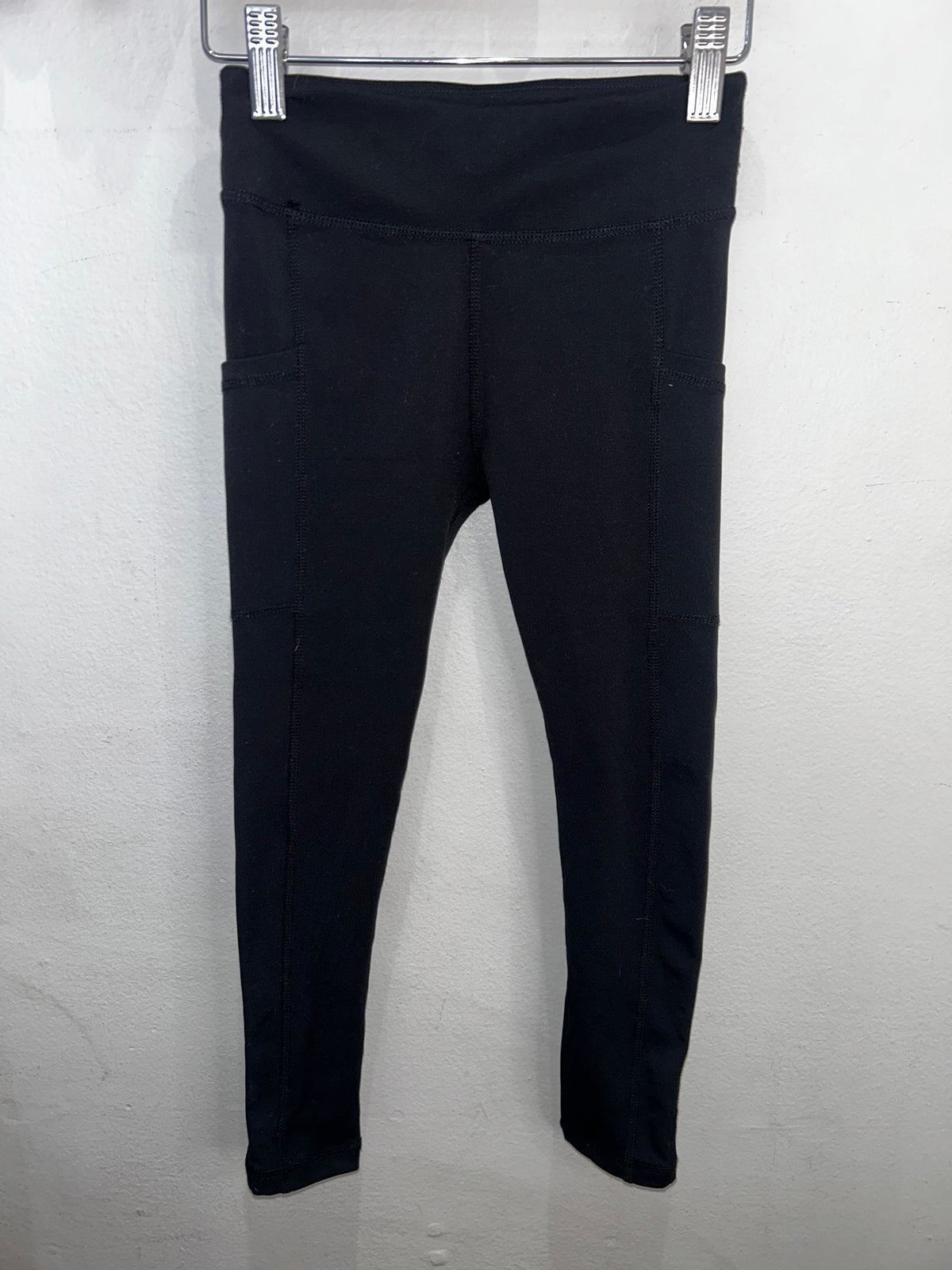 Black activewear leggings w pocket 6y