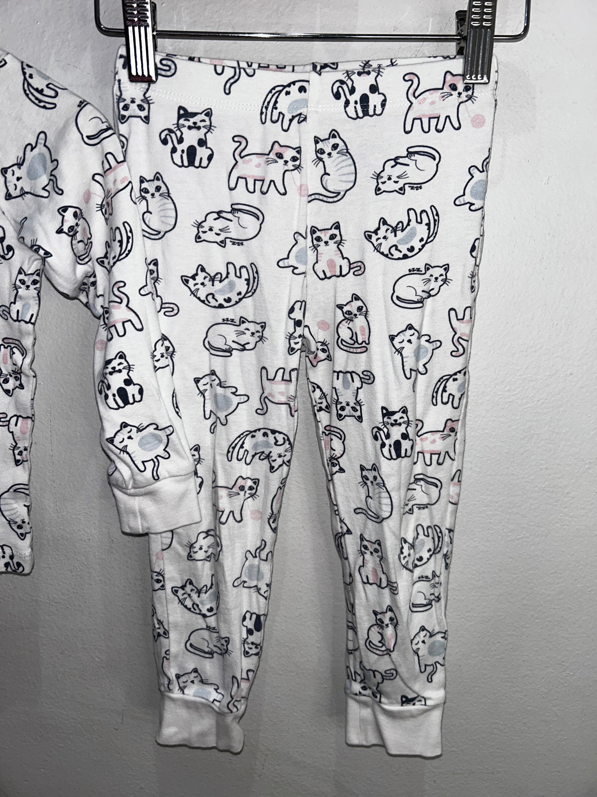 Cats pyjamas 4y