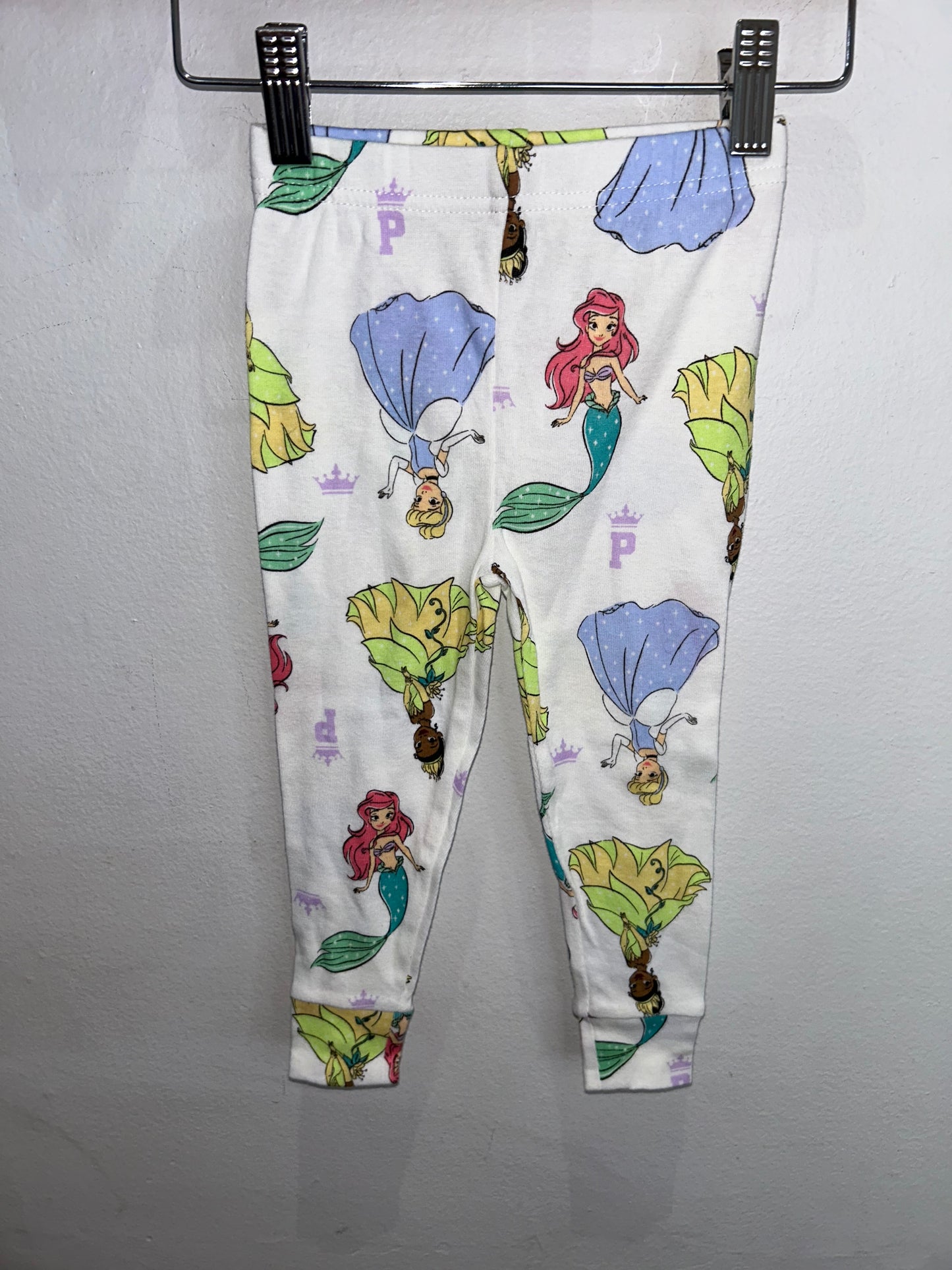 Princesses pyjamas 2y
