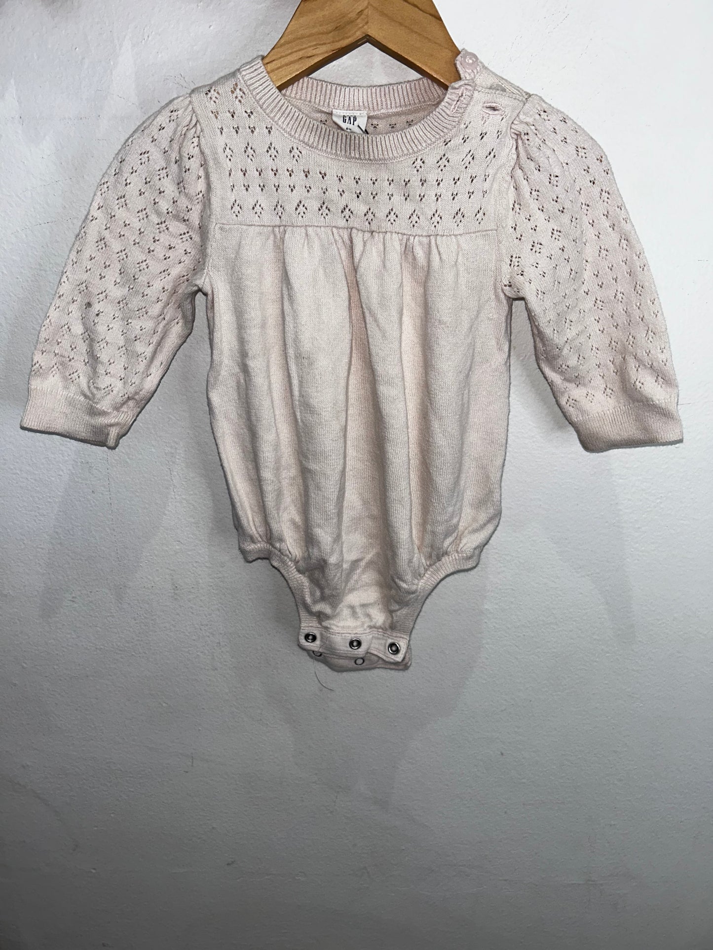 Knit longsleeve onesie 6-12m