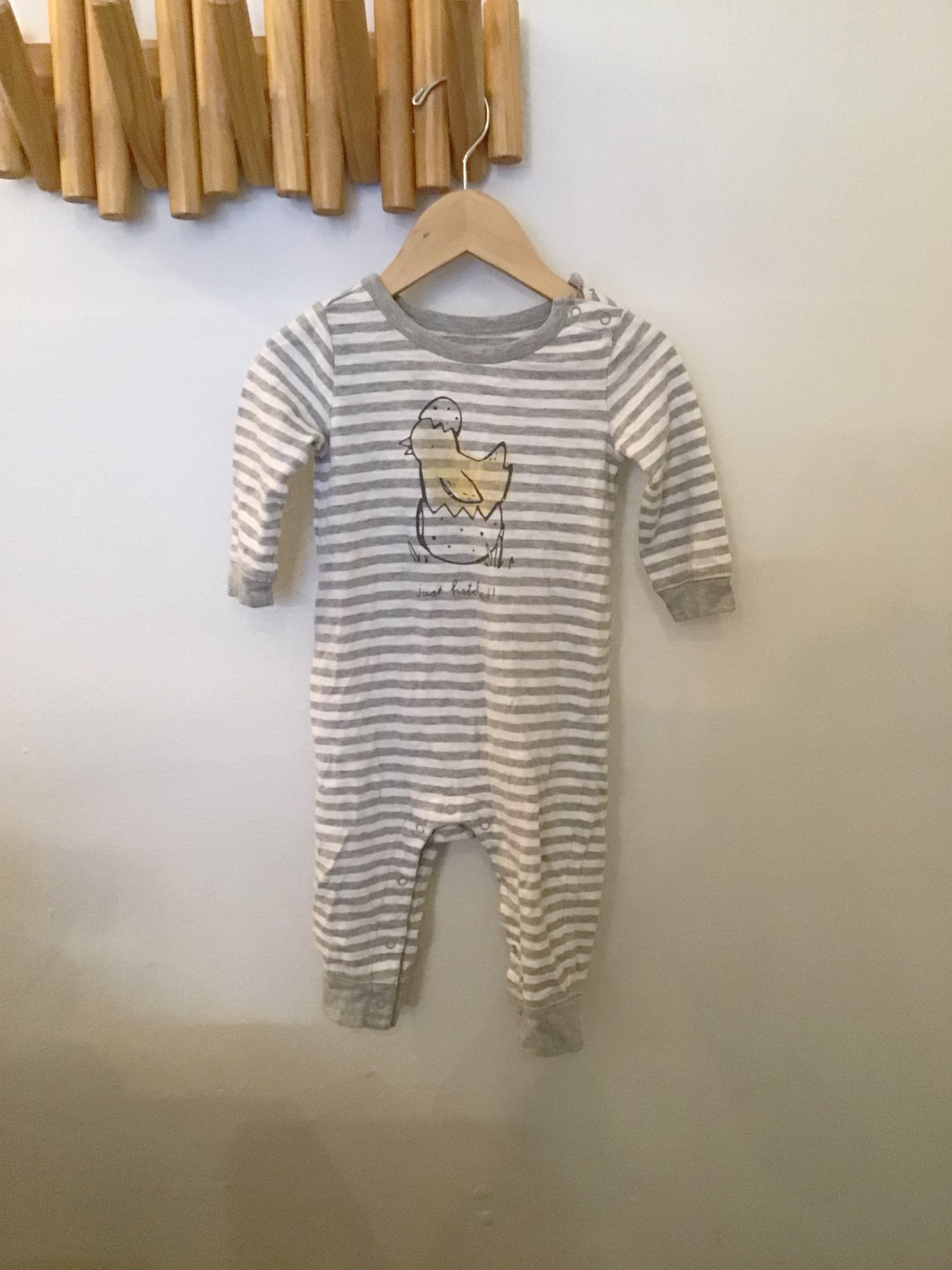 Just hatched romper 6-12m