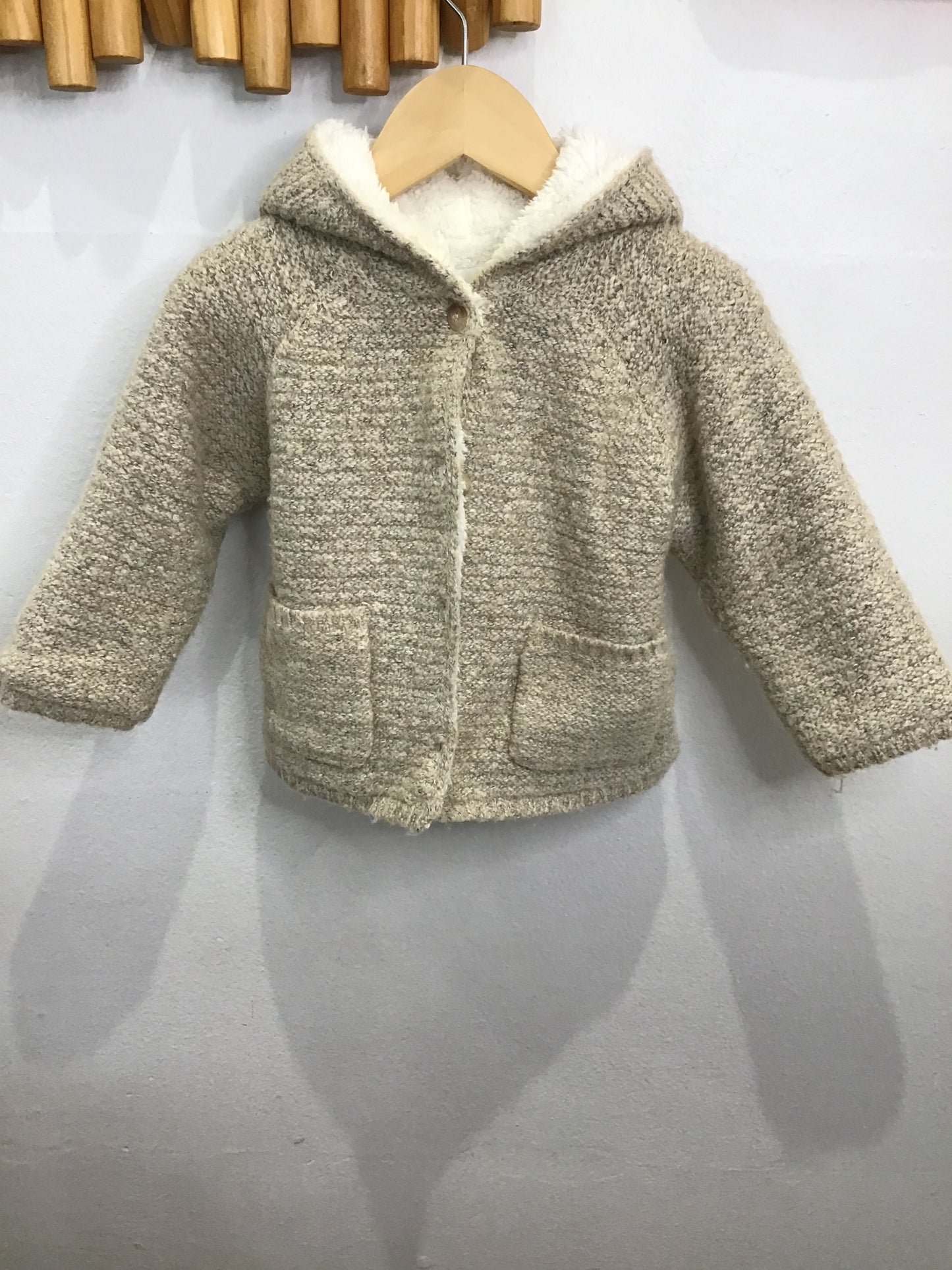 Beige fur lined sweater 6-9m