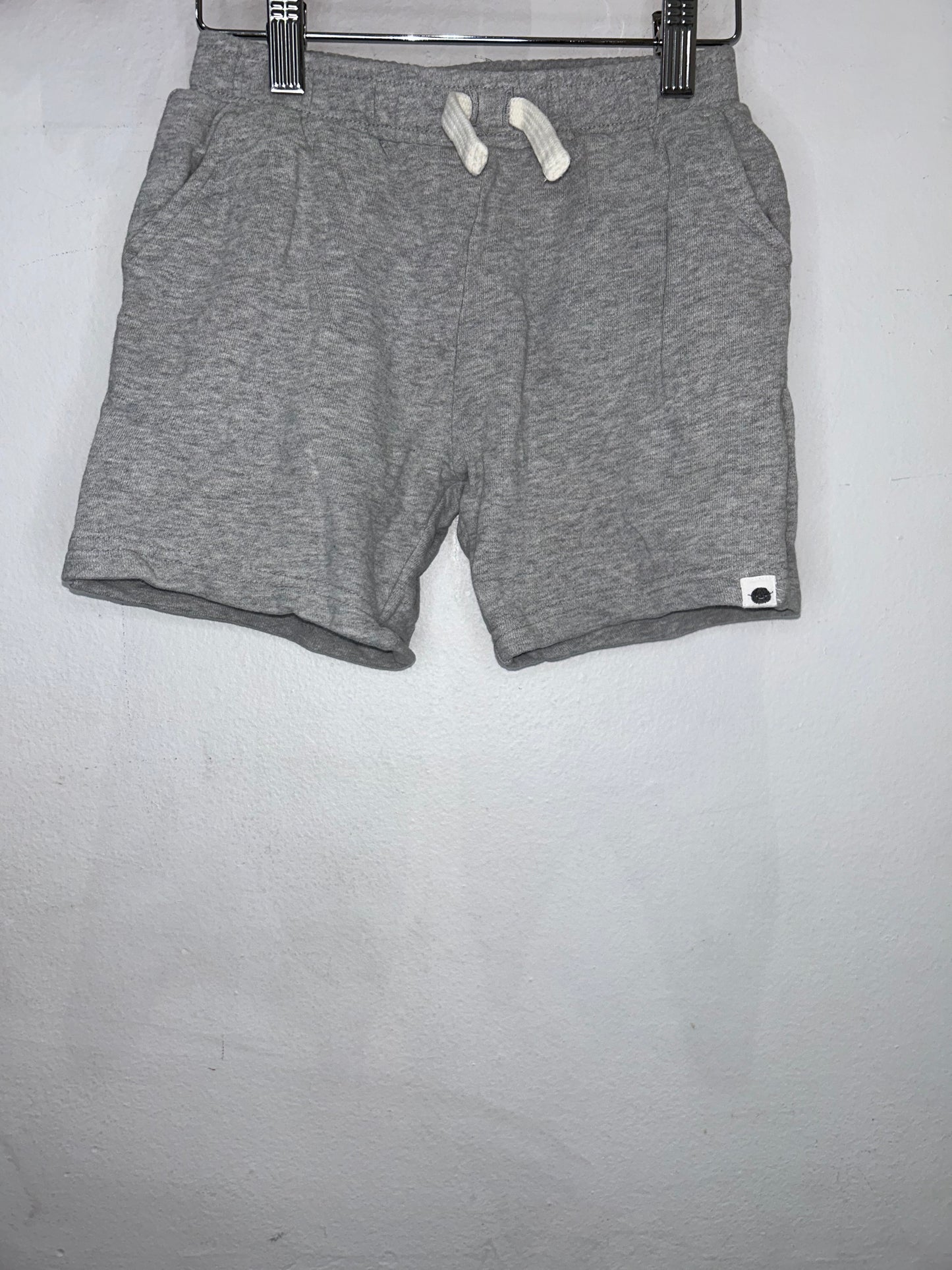 Grey jogger shorts 4-5y