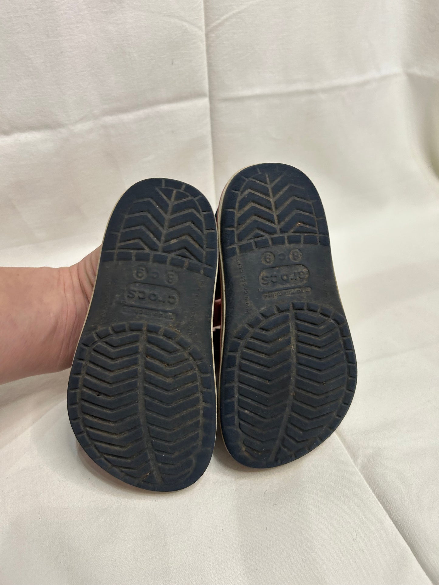 C8-9 red and blue Crocs