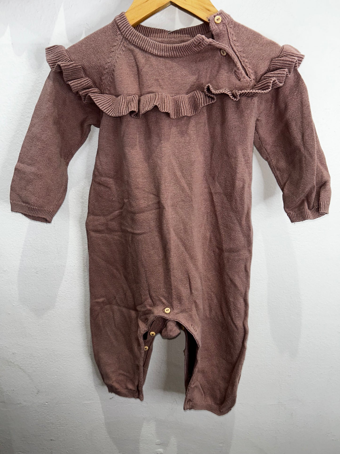 Brown sweater romper 6-9m