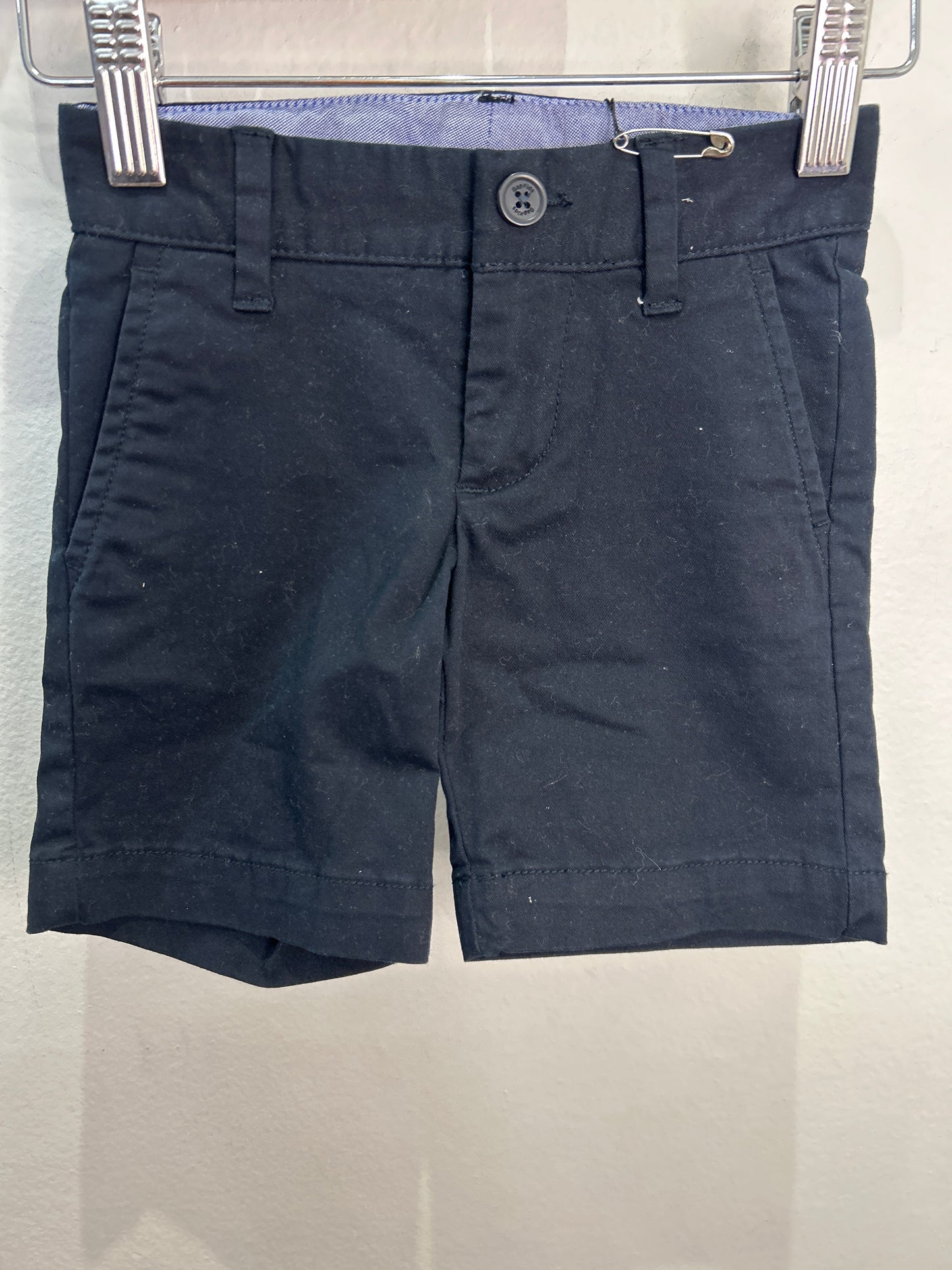 Black slim shorts 5y