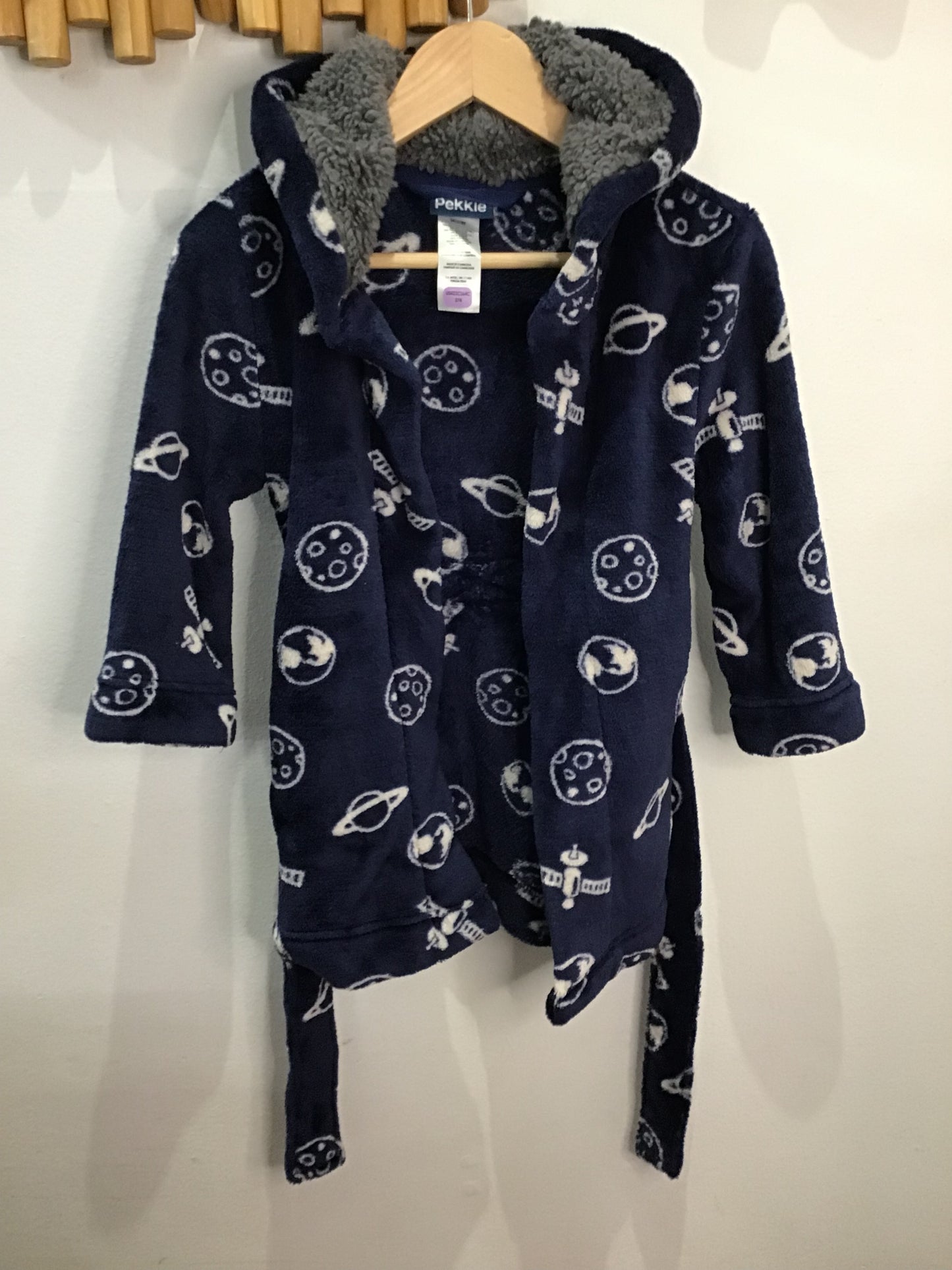 Outer space furry robe 2-3y