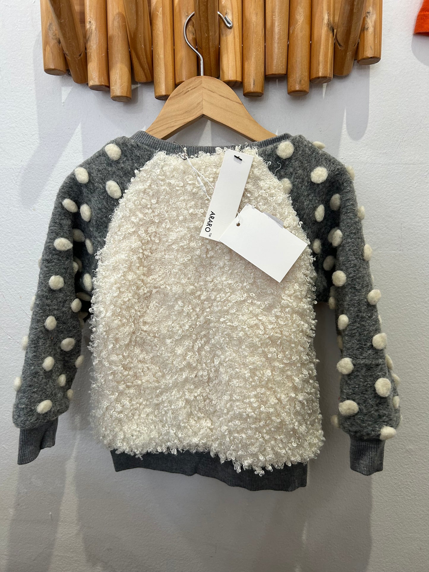 Furry house sweater 4y