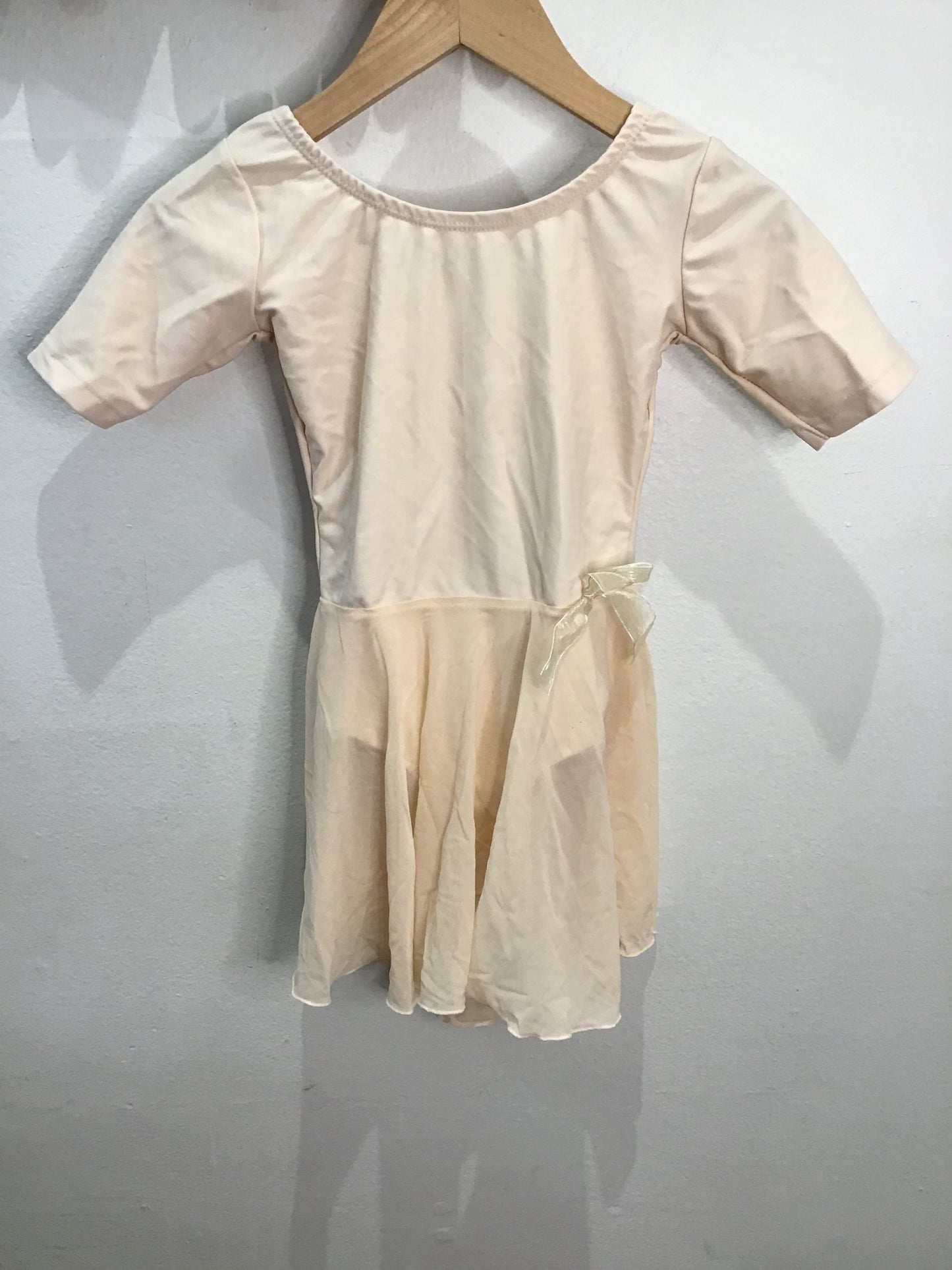 Dance leotard w attached skirt 5-6y