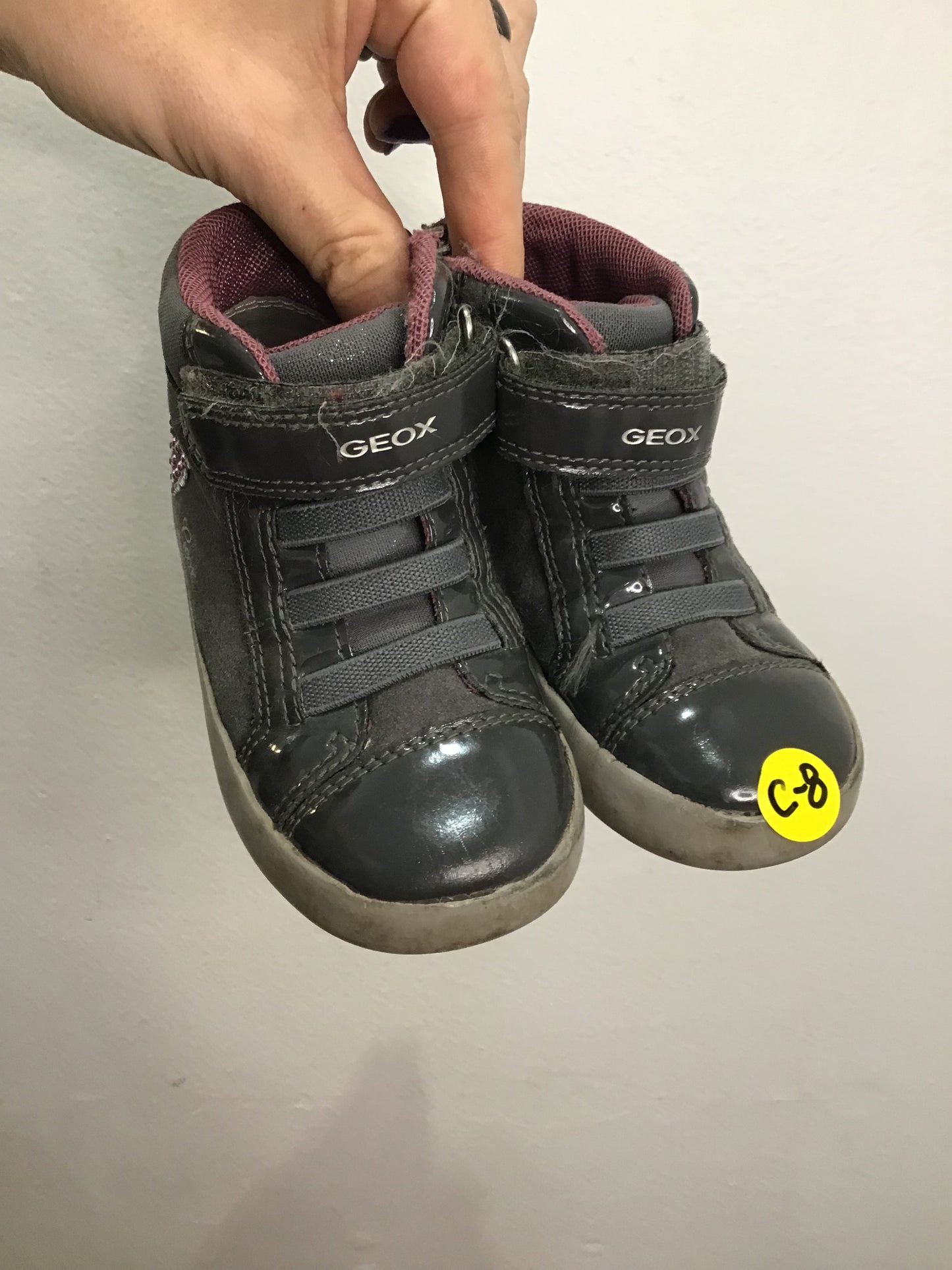 C8 Geox grey hightops