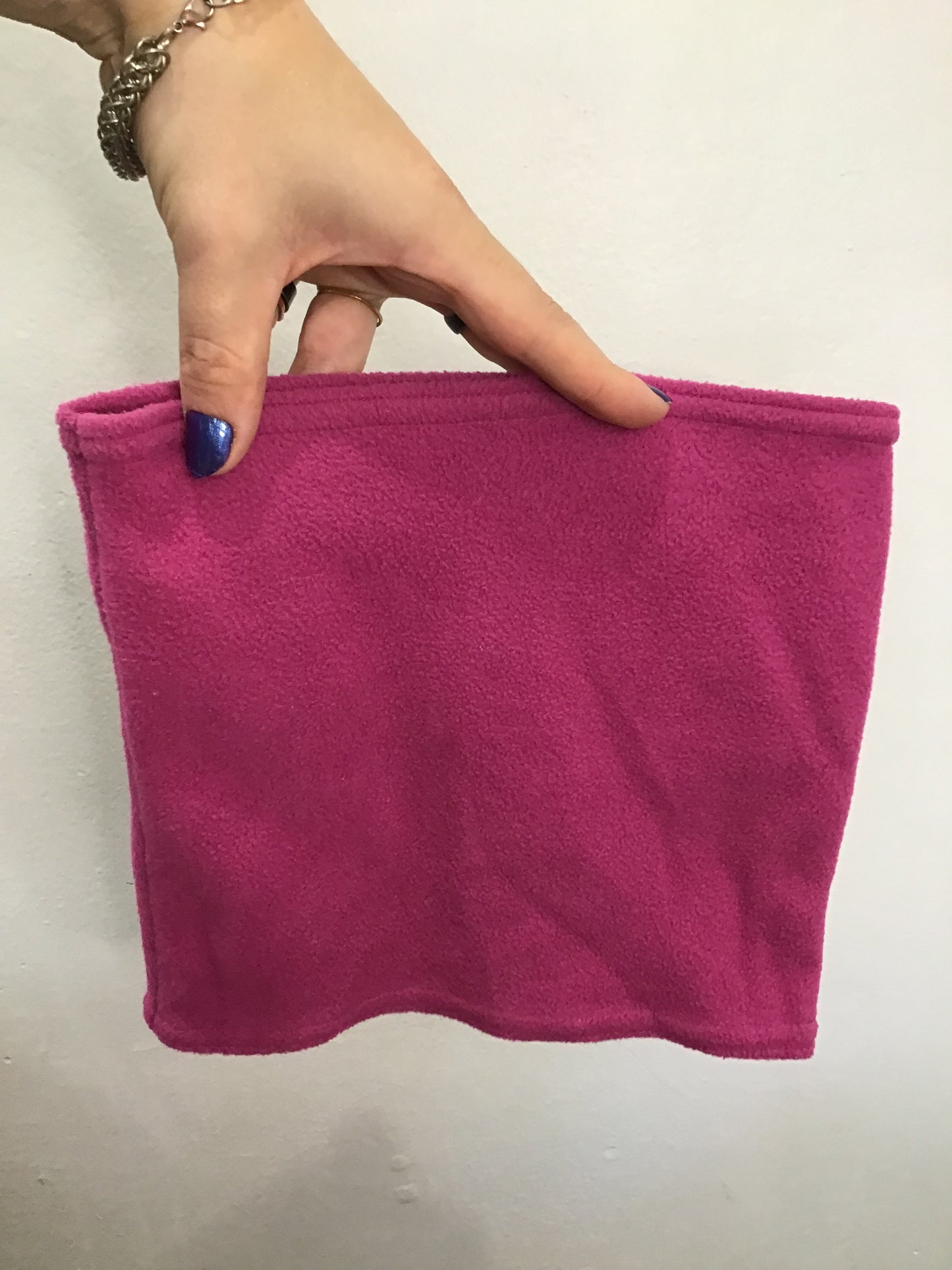 Magenta necktube 6-8y