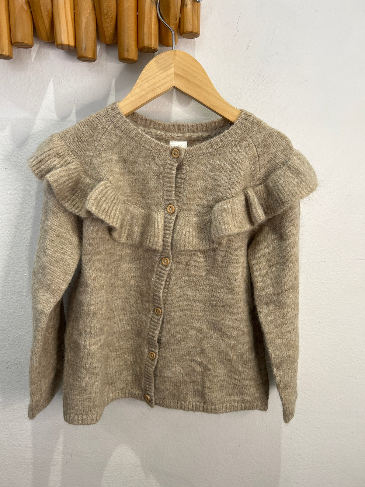 Beige frilly cardigan 2-3y