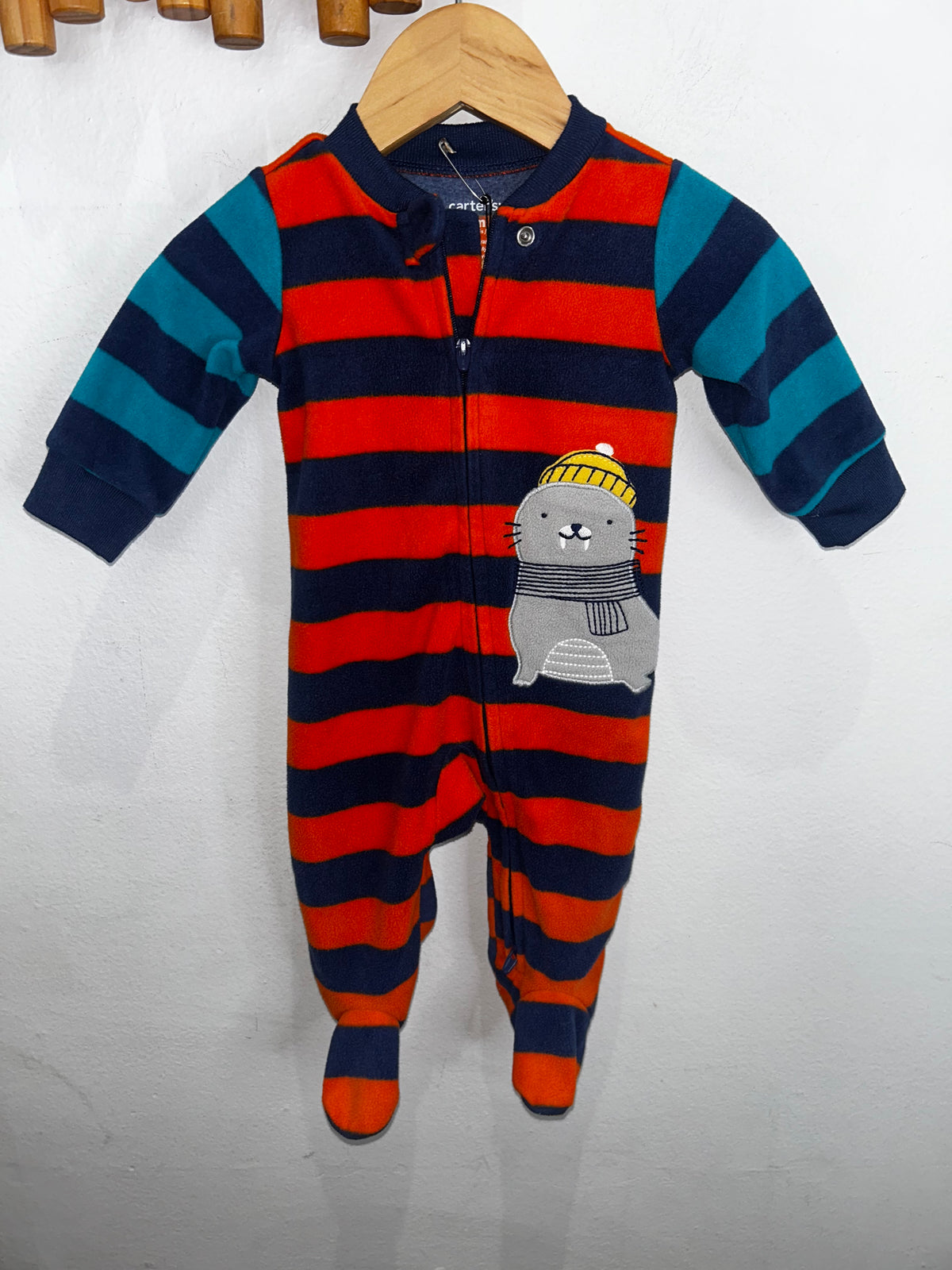 Striped fleece seal sleeper 3m