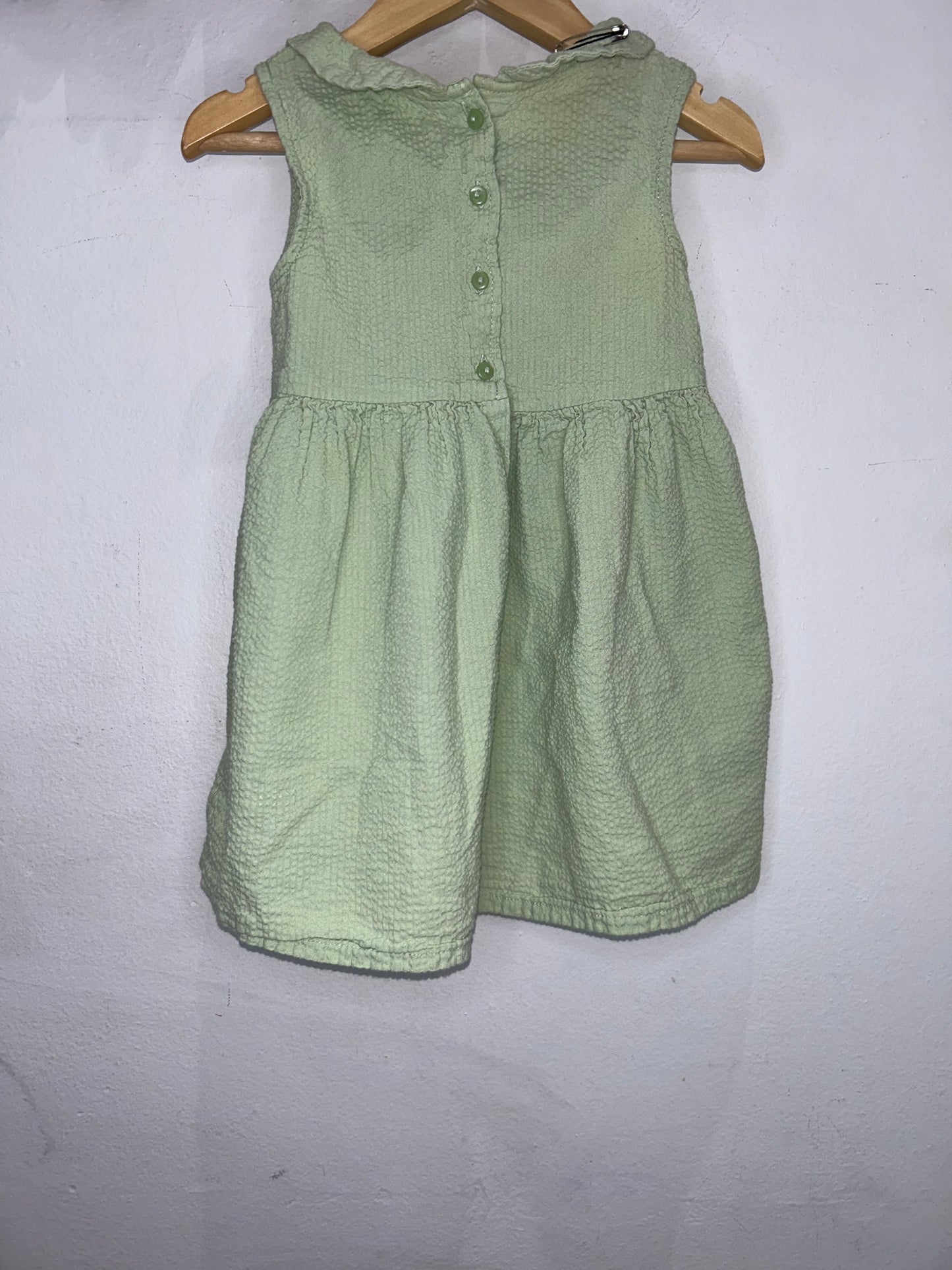 Apple green texture dress 2-3y