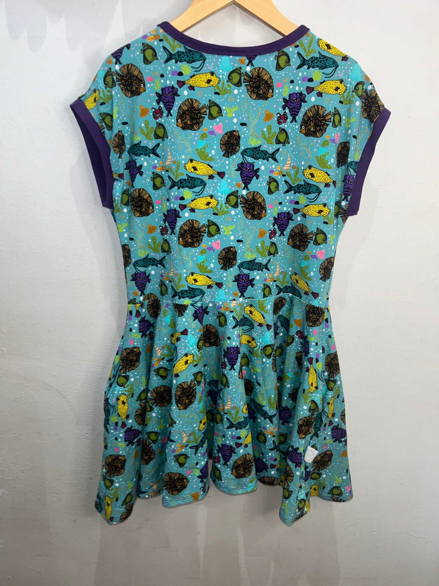 Uddevalla fish dress 9-10y