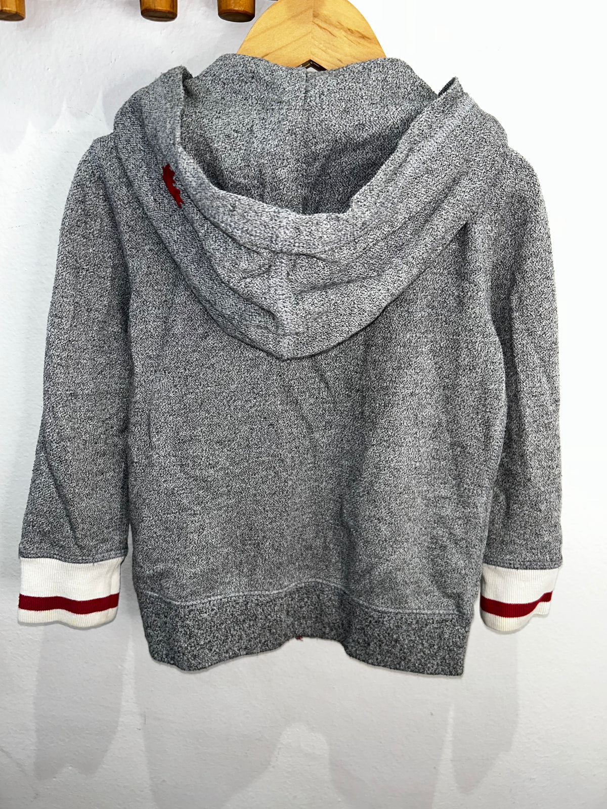 Roots cabin sweatshirt 4y