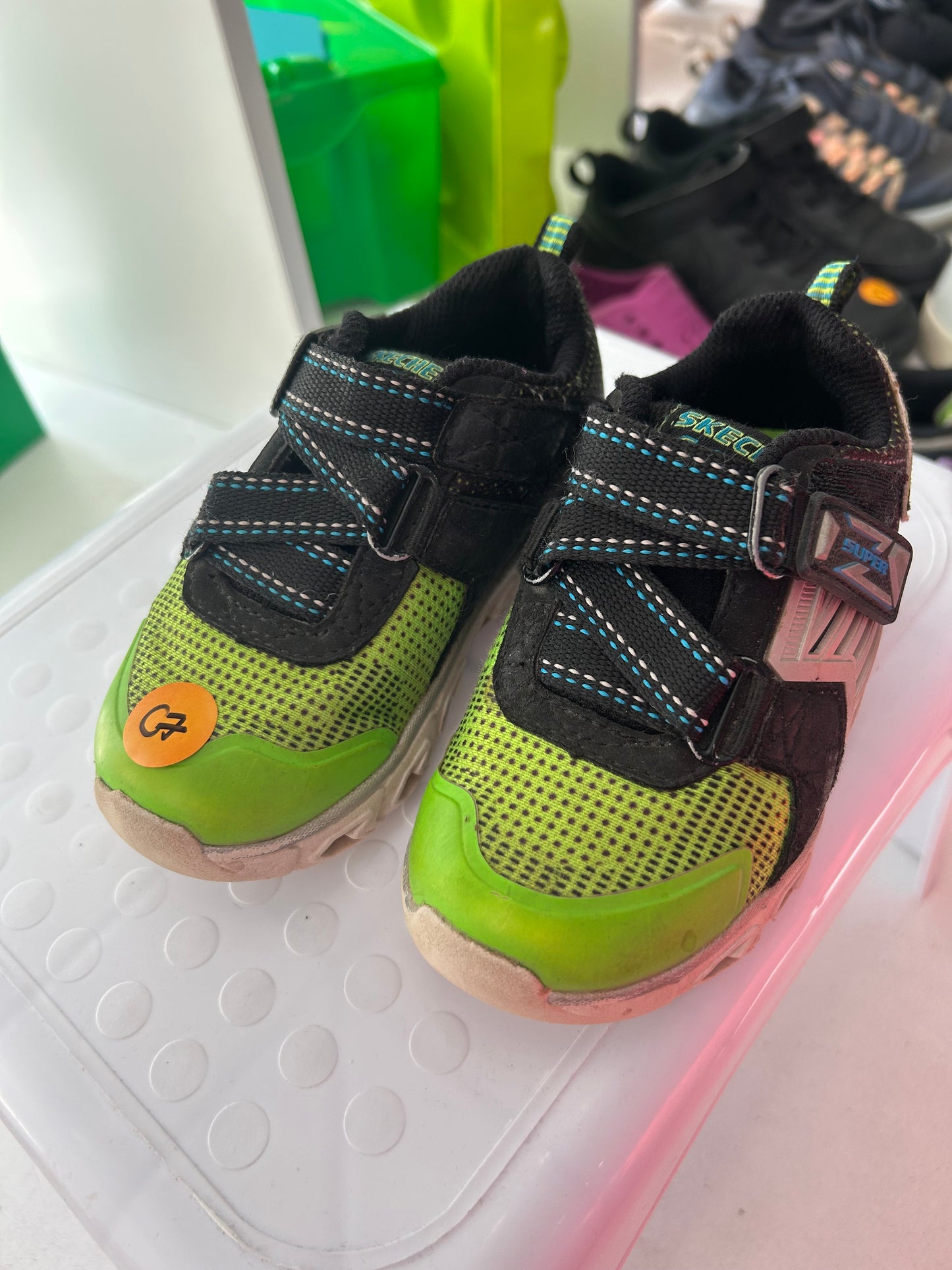 C7 Skechers green lightup shoes