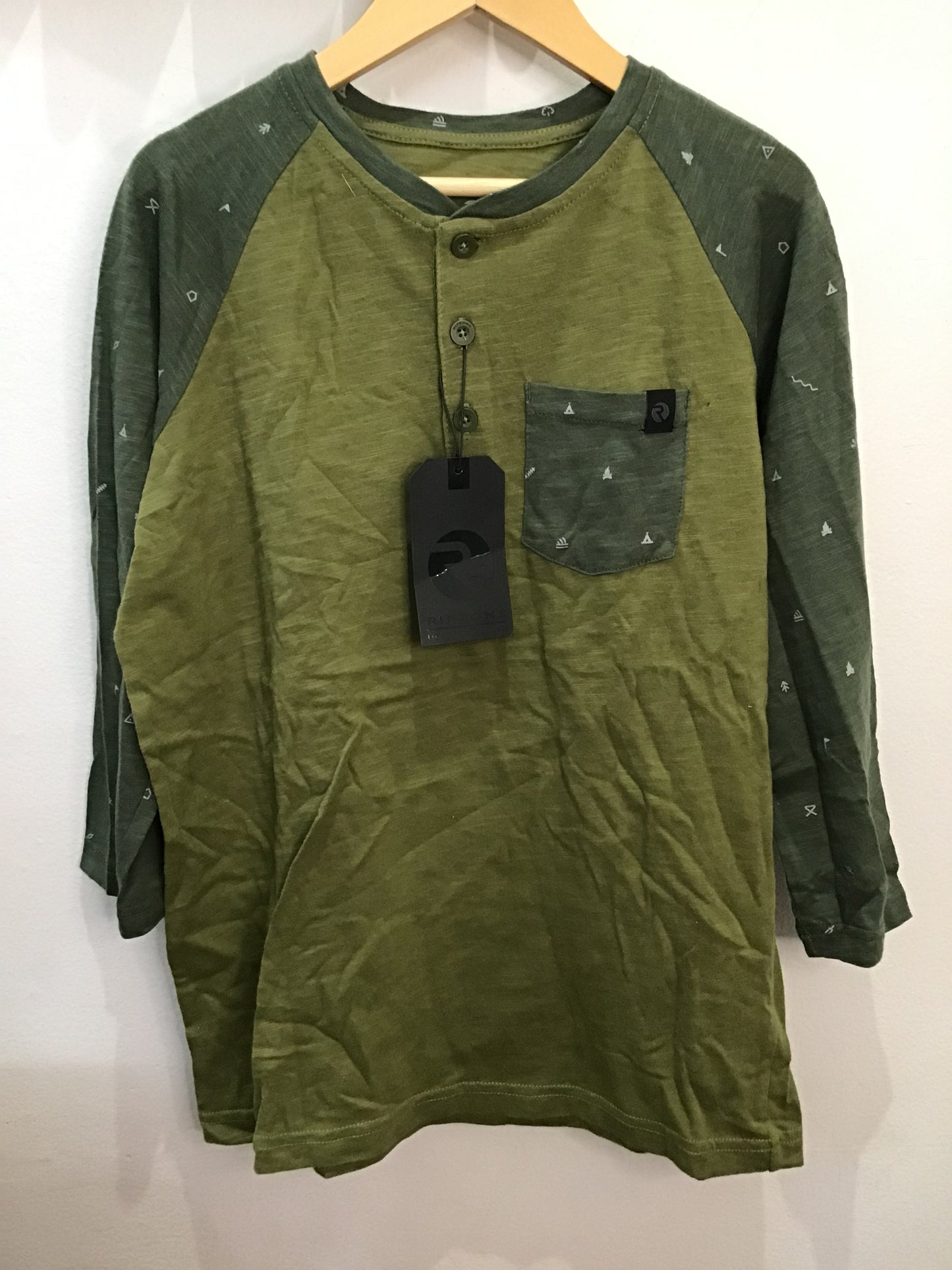 Tee Ripzone green henley 14-16y NEW